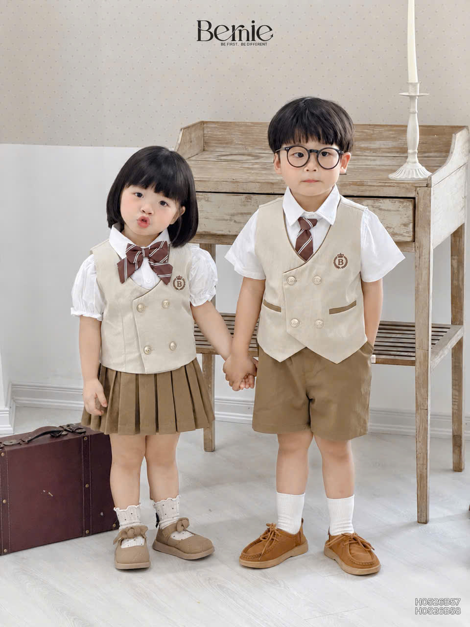 Set đôi bé trai bé gái little royal Bernie