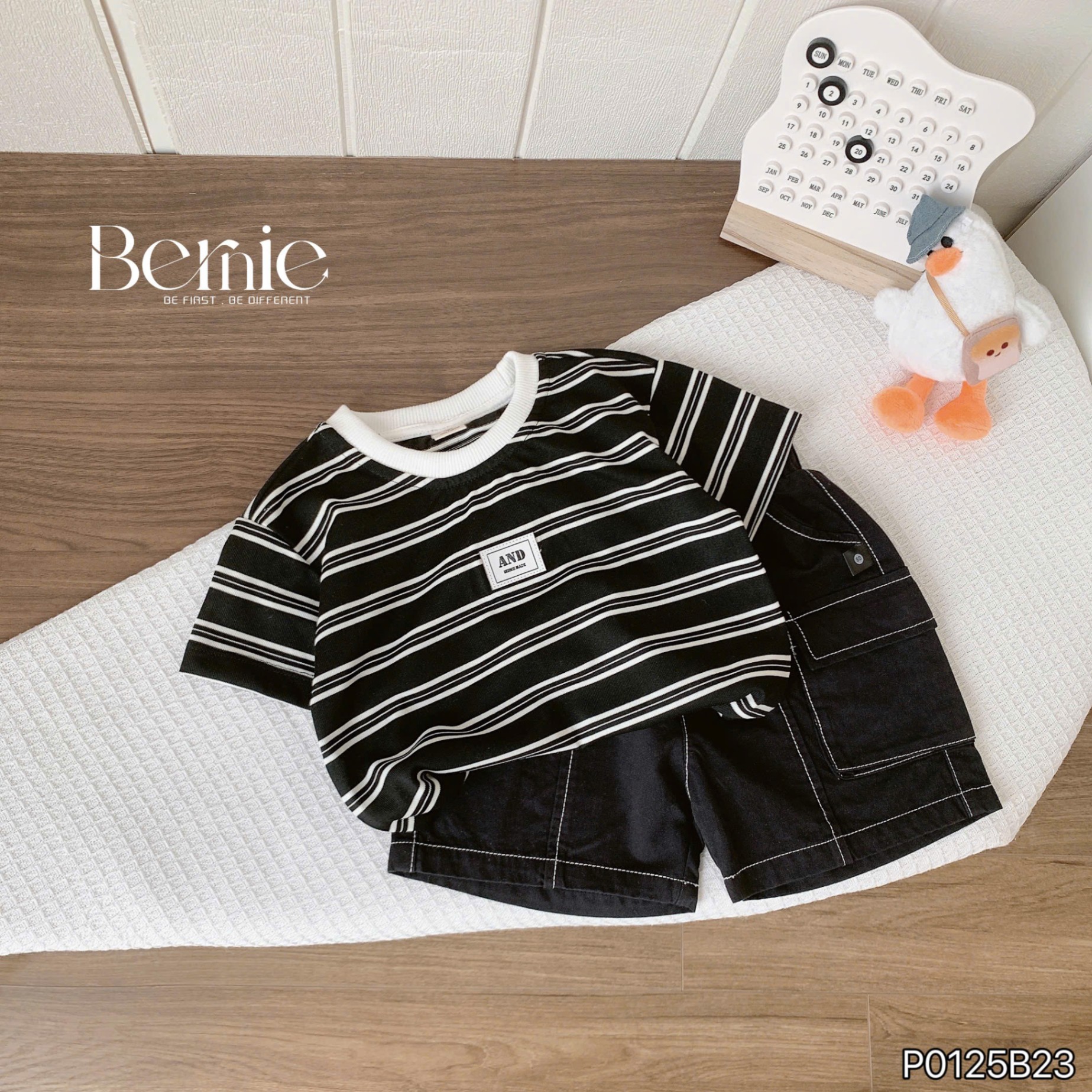 Set kẻ ngang quần túi hộp Bernie