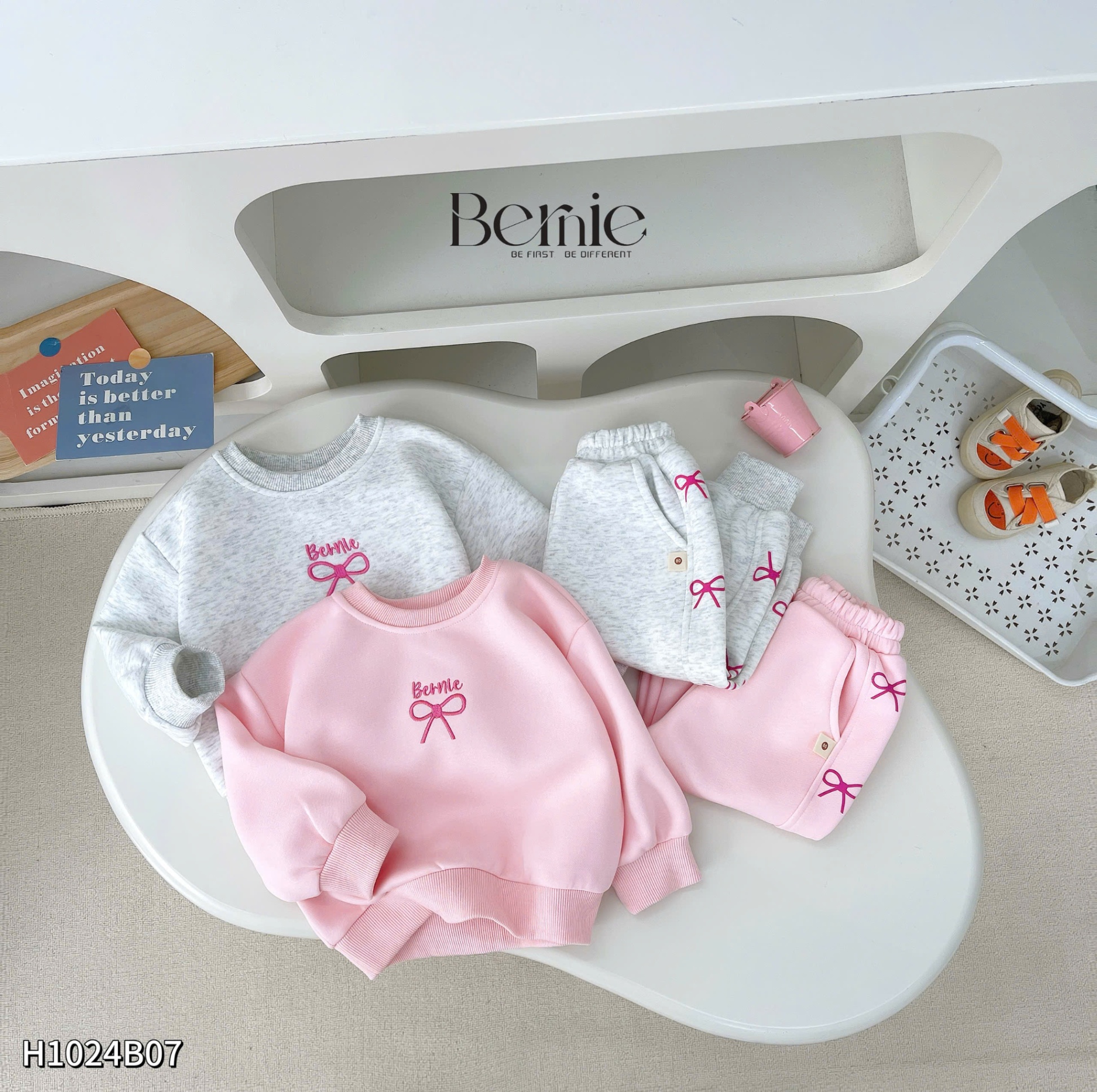 Set nỉ thêu nơ bé gái Bernie
