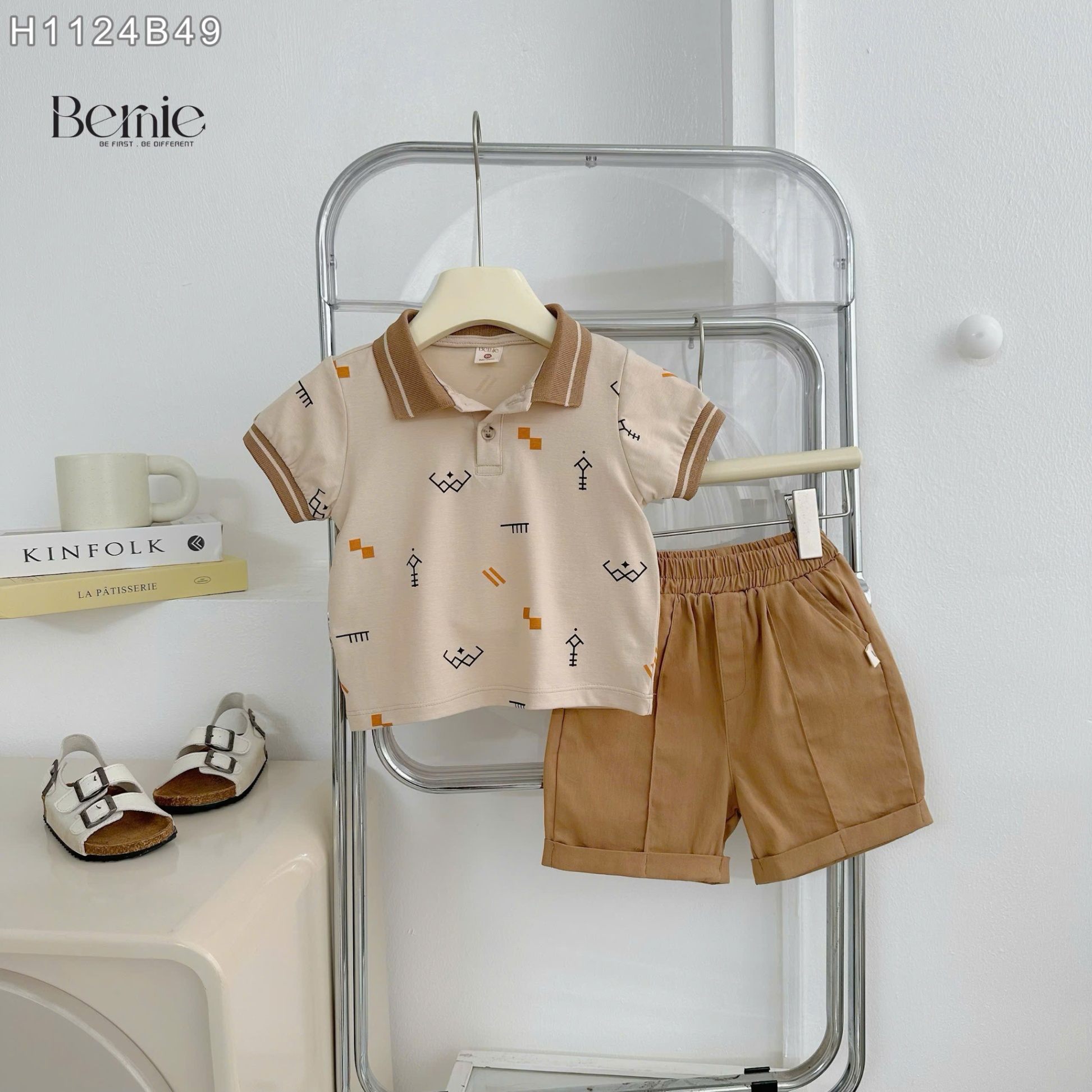 Set polo in tràn họa tiết kì bí Bernie