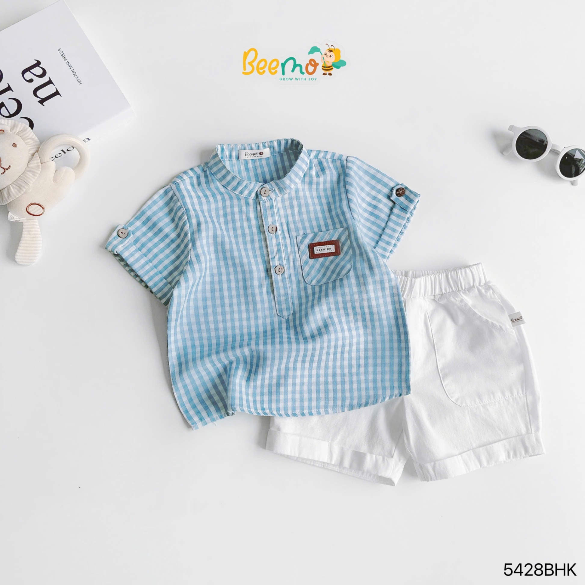 Set sơ mi kẻ cổ tàu phối túi tag da Beemo