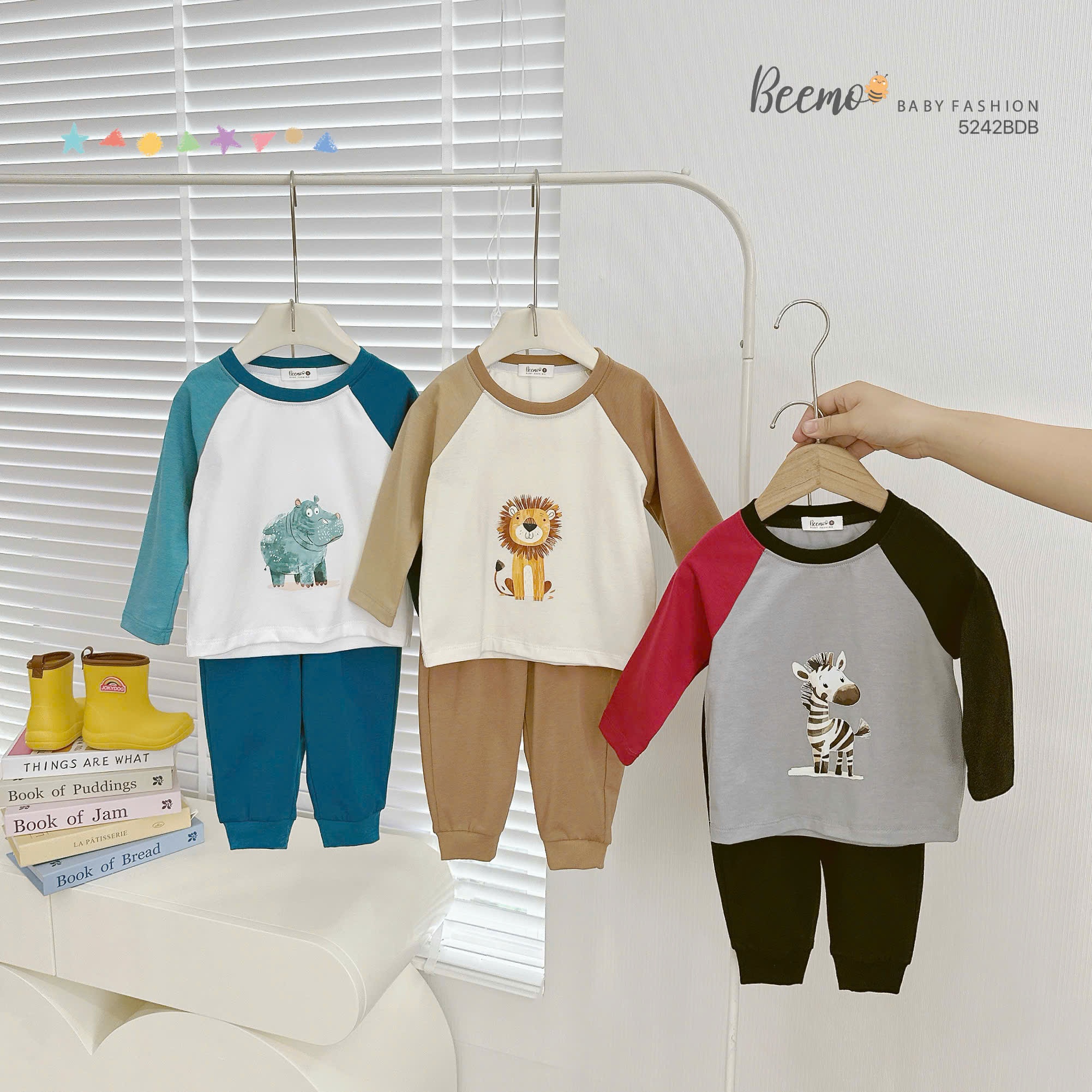 Set thun co giãn phối tay raglan in hình dễ thương Beemo