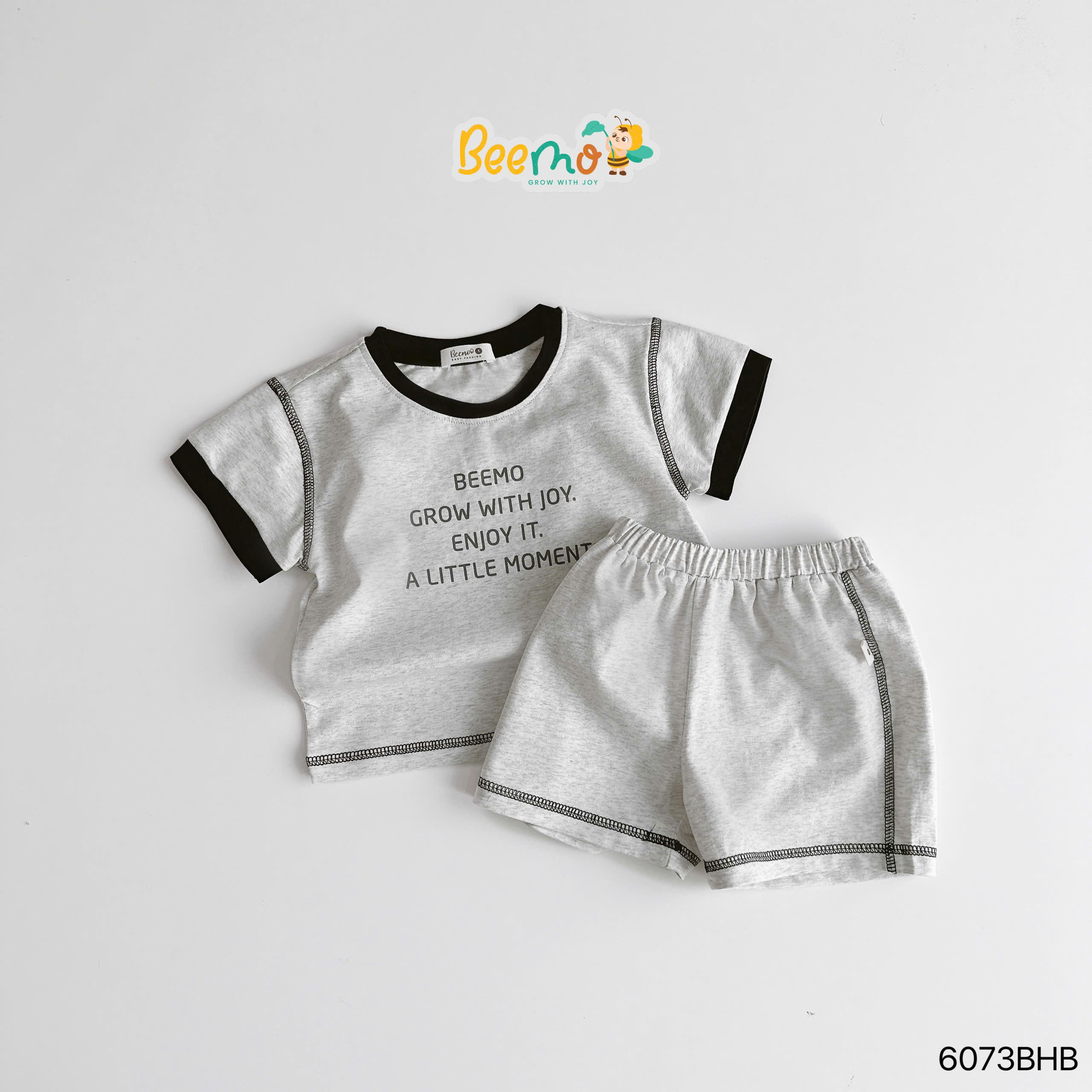 Set thun cộc tay chỉ nổi hình in chữ Beemo