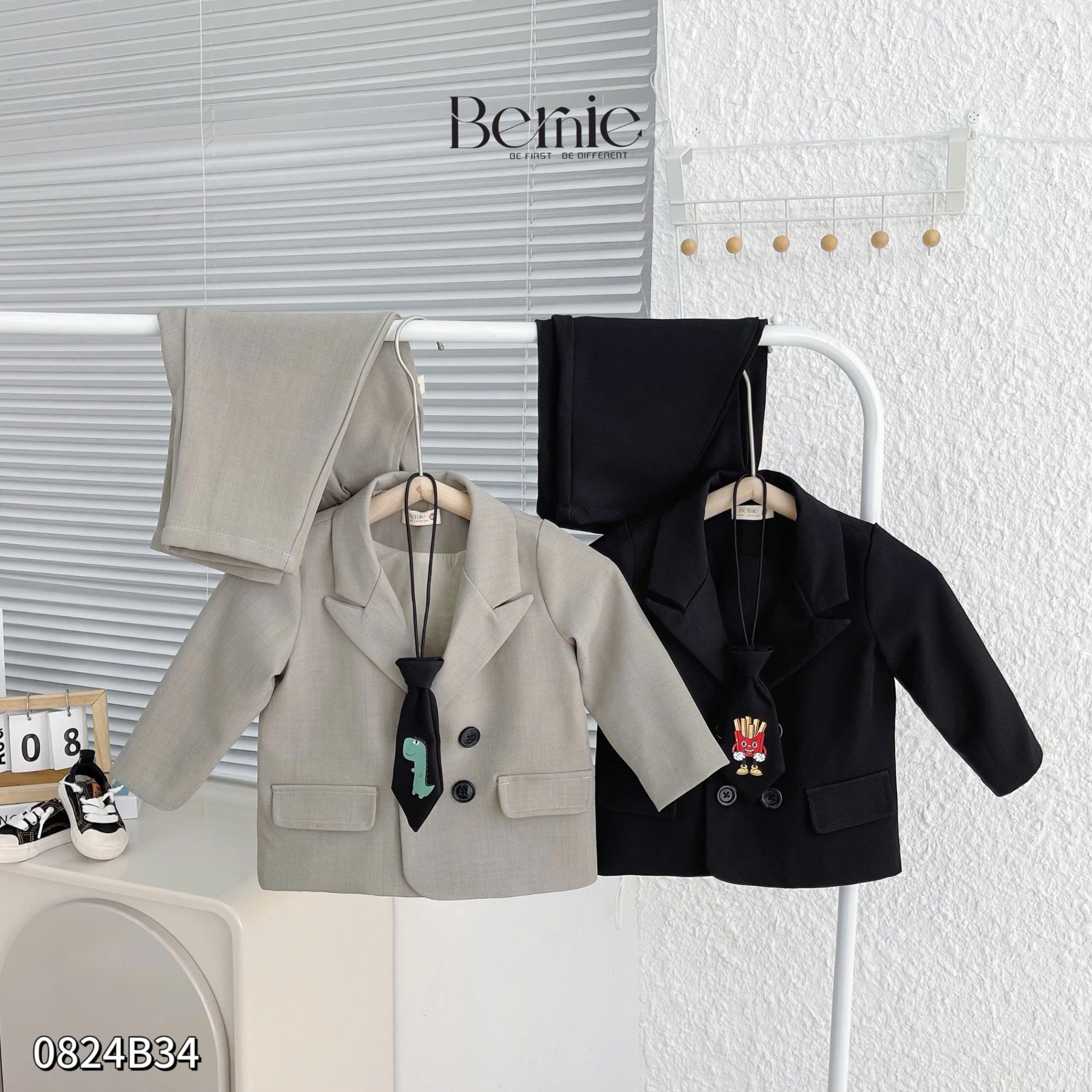 Set vest chéo 4 khuy cà vạt in bé trai Bernie
