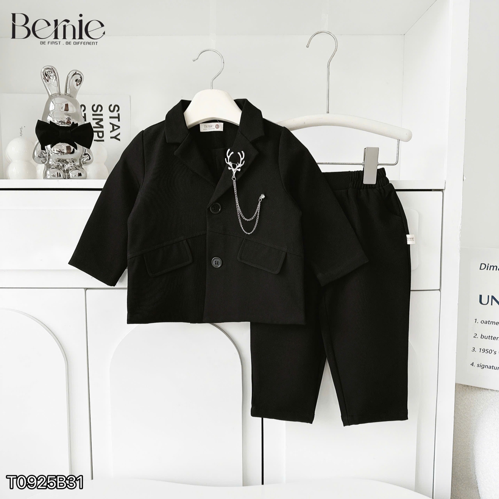 Set vest công tử phối dây cài Bernie