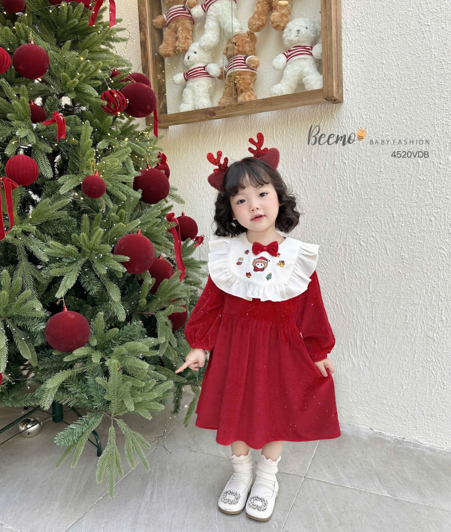 Váy babydoll lấp lánh cổ yếm Beemo