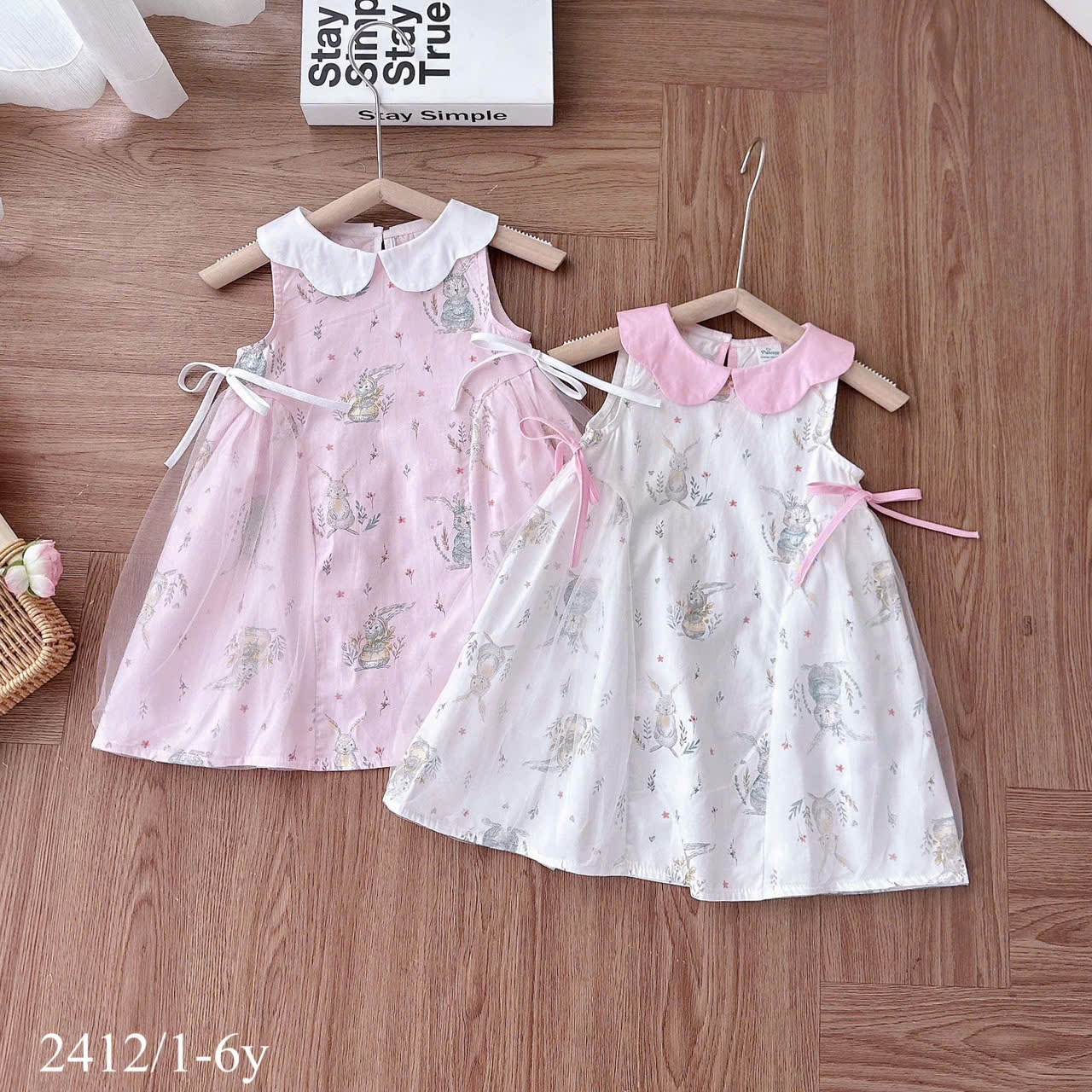 Váy cổ hoa nơ eo OPKIDS