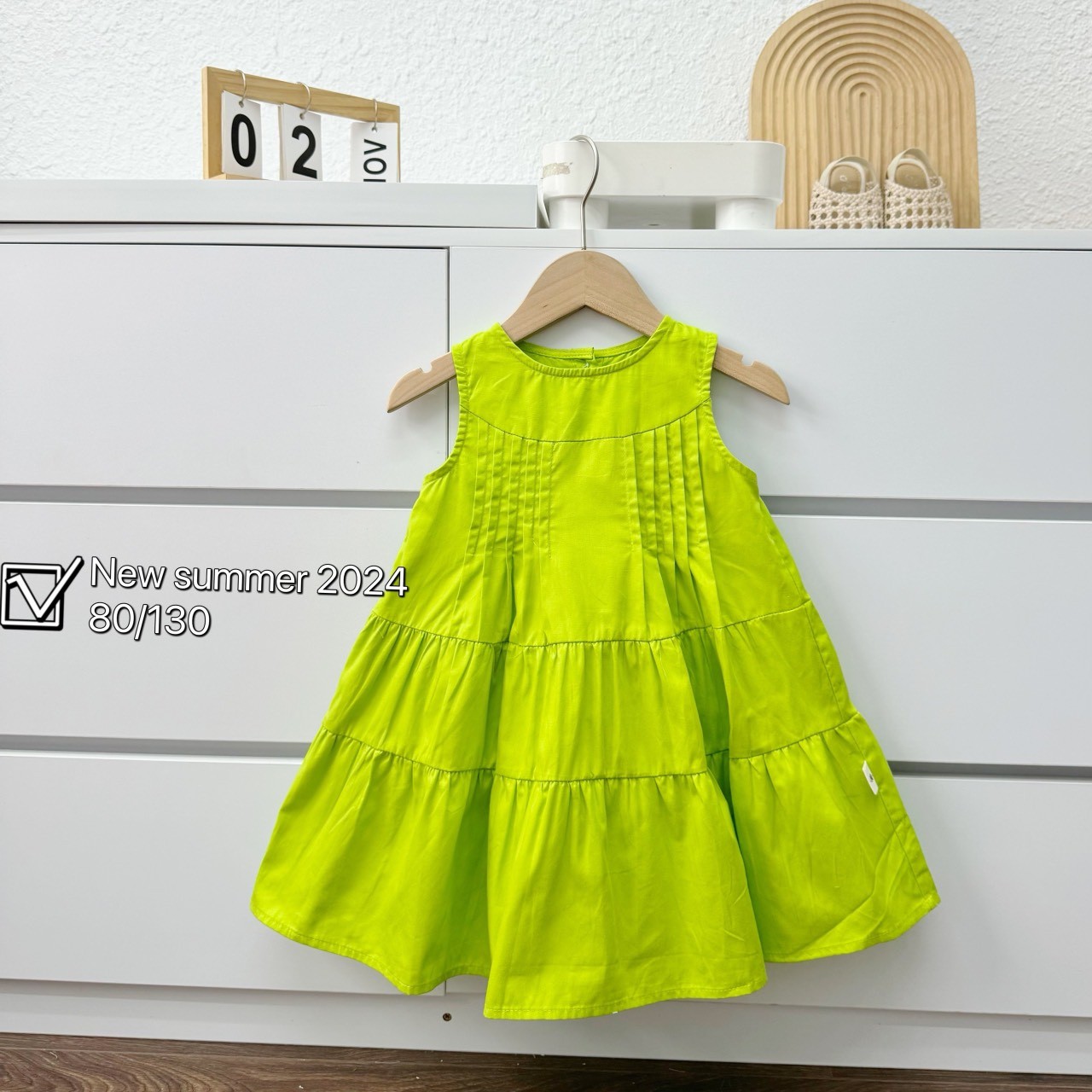 Váy thô lụa sát nách xếp li phom nhỡ Mozi cho bé gái