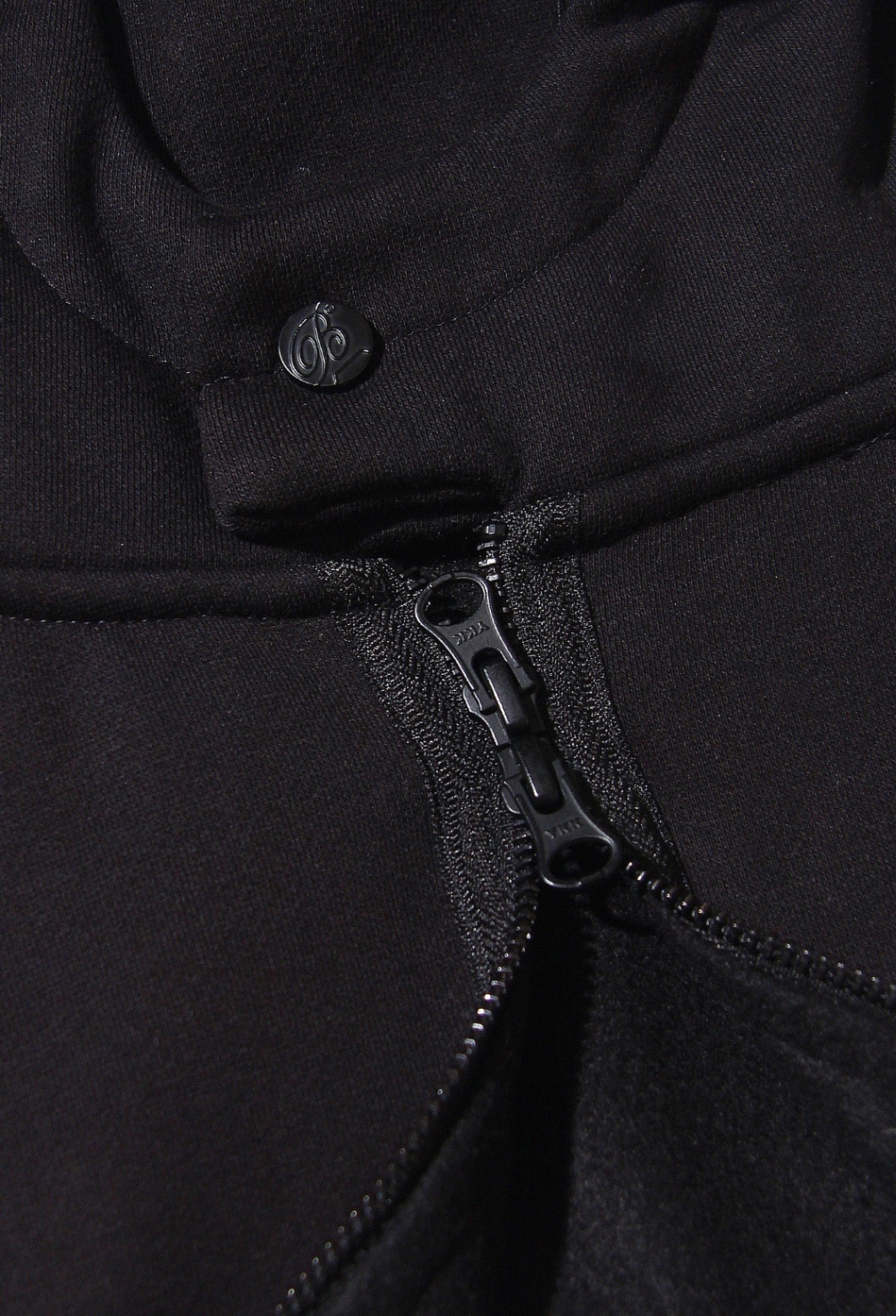 BEUTER® MATTE BLACK BOXY ZIP HOODIE