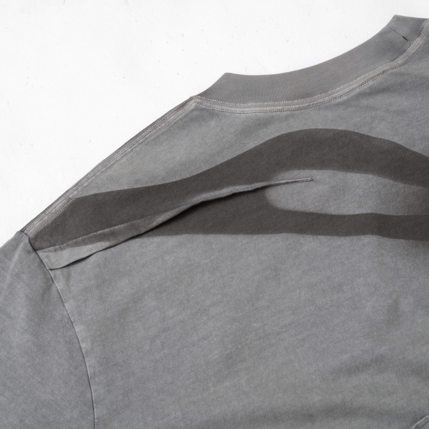 BEUTER® GREY SILVER WRINKLED T-SHIRT