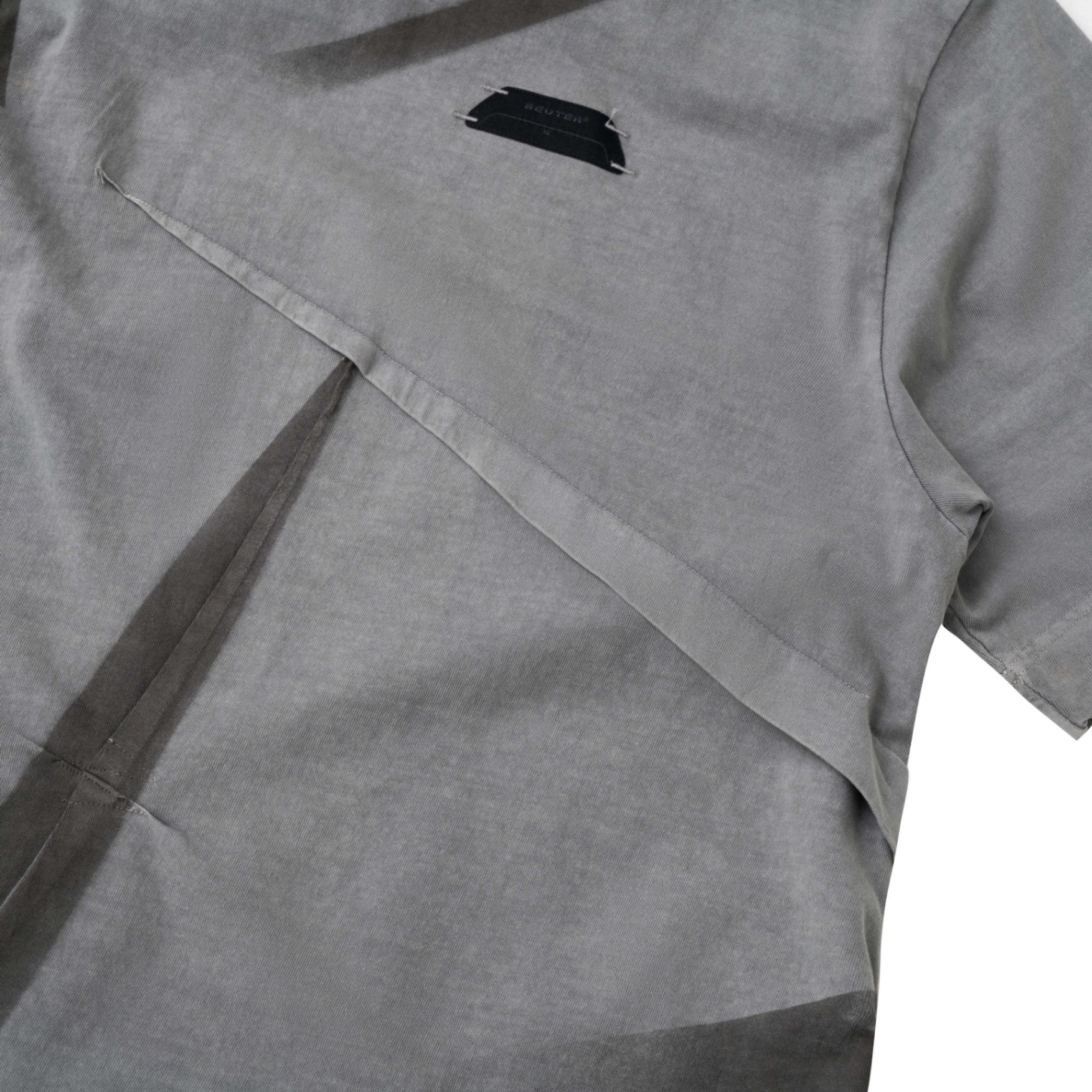 BEUTER® GREY SILVER WRINKLED T-SHIRT