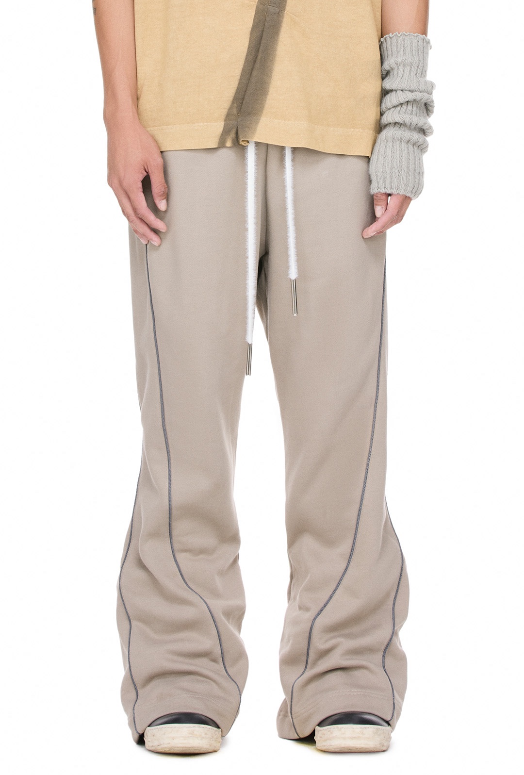 BEUTER® GREY FLARE SWEATPANTS