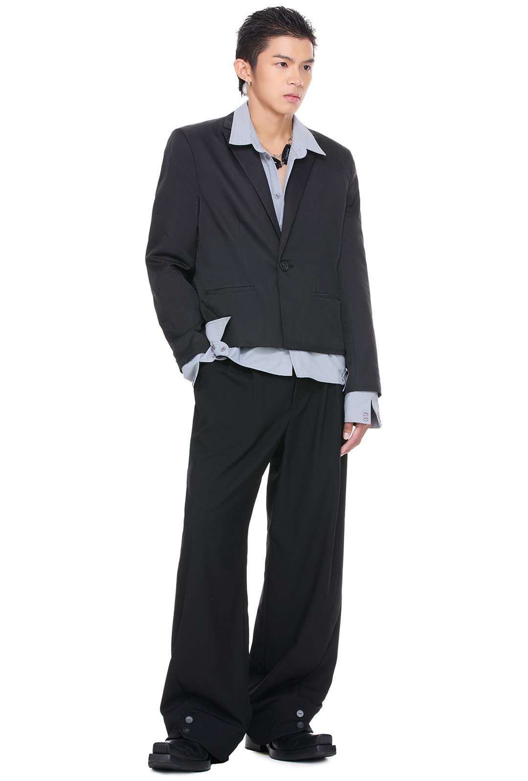 BEUTER® WMNS FITTED BLAZER - BLACK