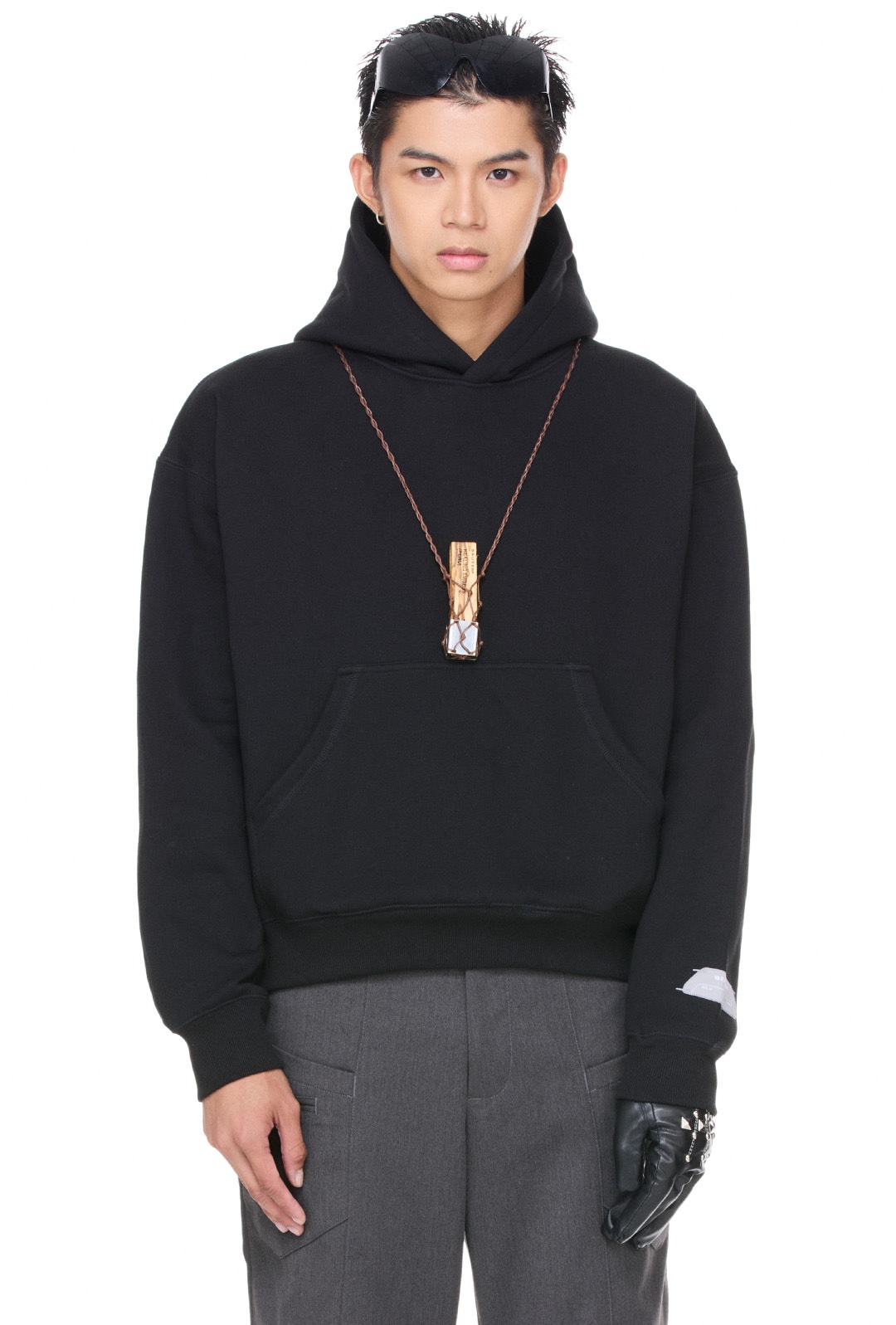 BEUTER® BLANK HOODIE - BLACK