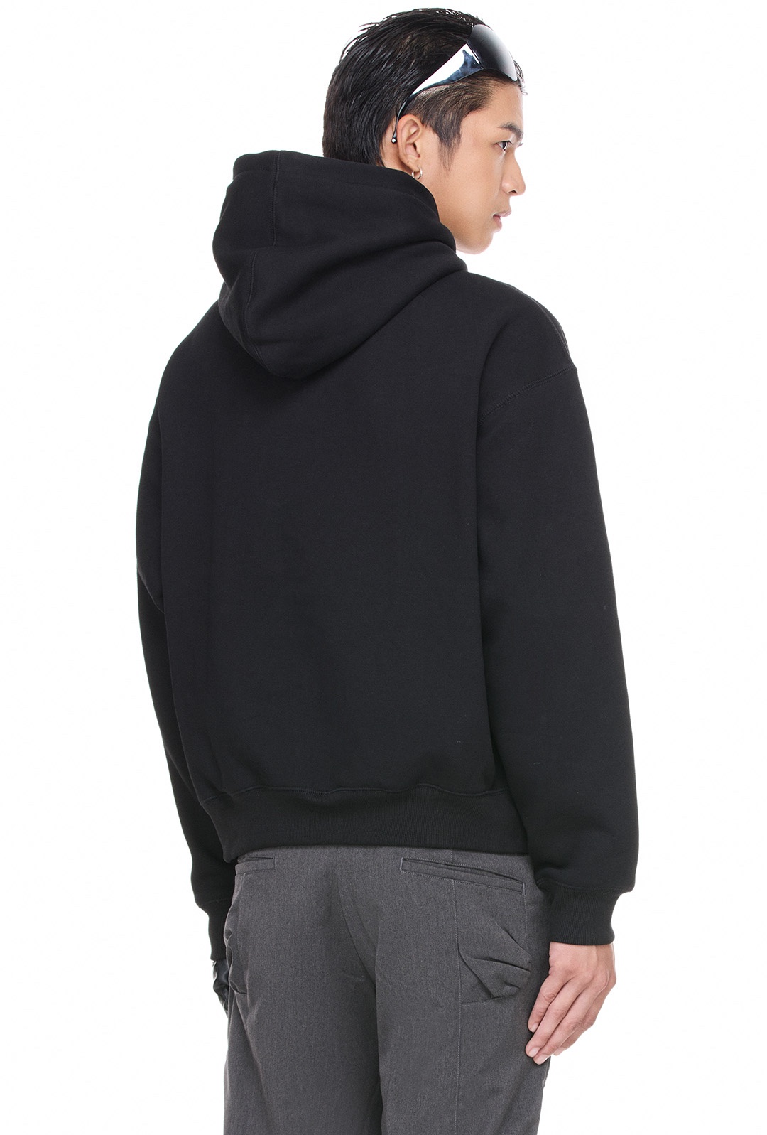 BEUTER® BLANK HOODIE - BLACK