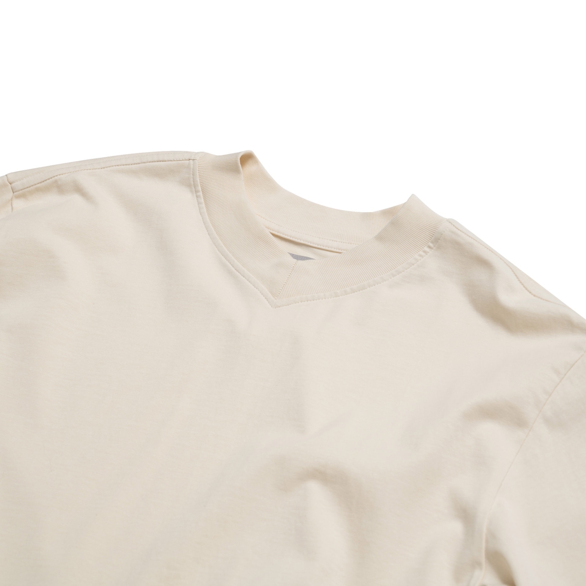 BEUTER® BLANK CREAM BOXY V-NECK LONG SLEEVE T-SHIRT