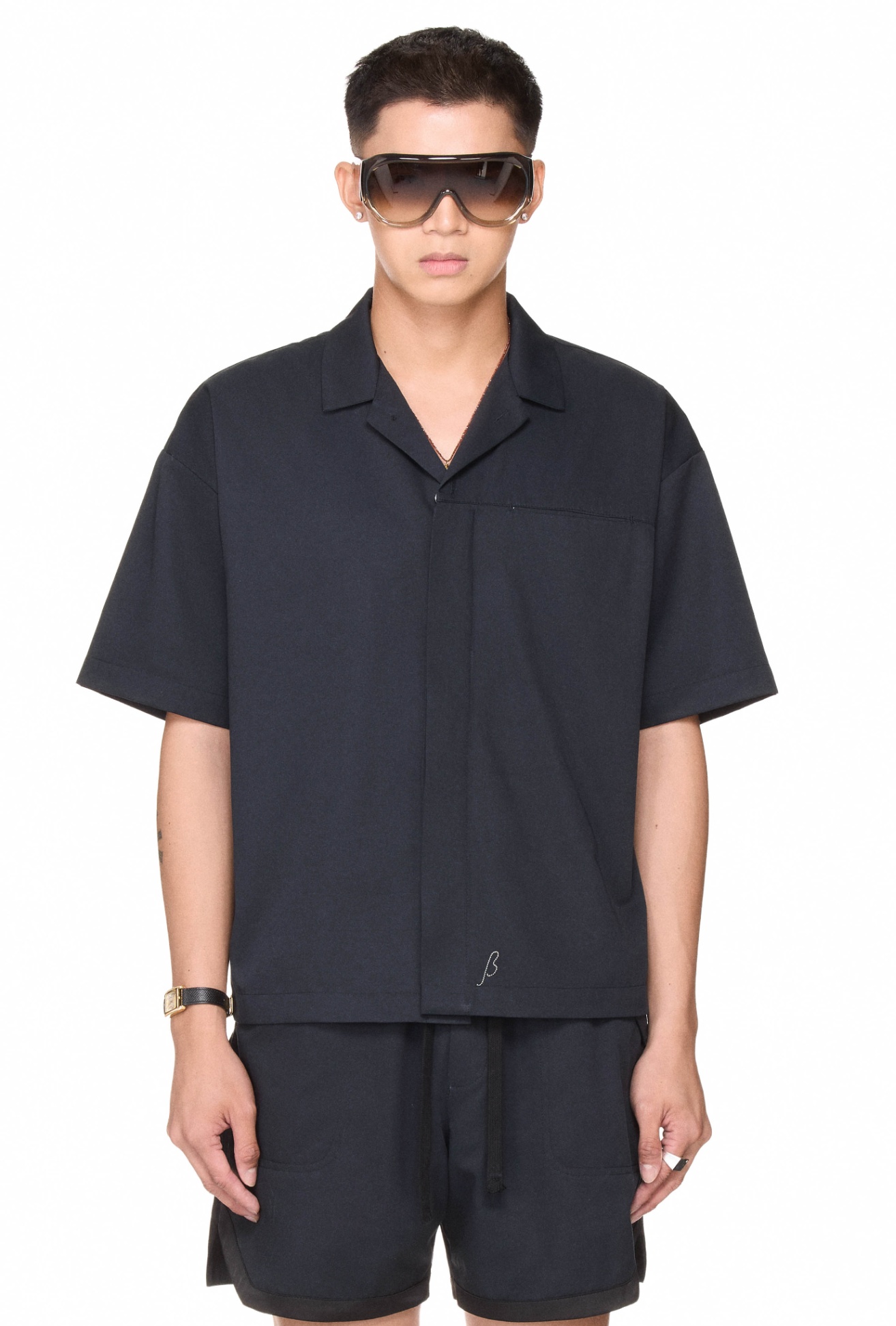 BEUTER® EMBROIDERED BUTTON UP SHIRT - BLACK