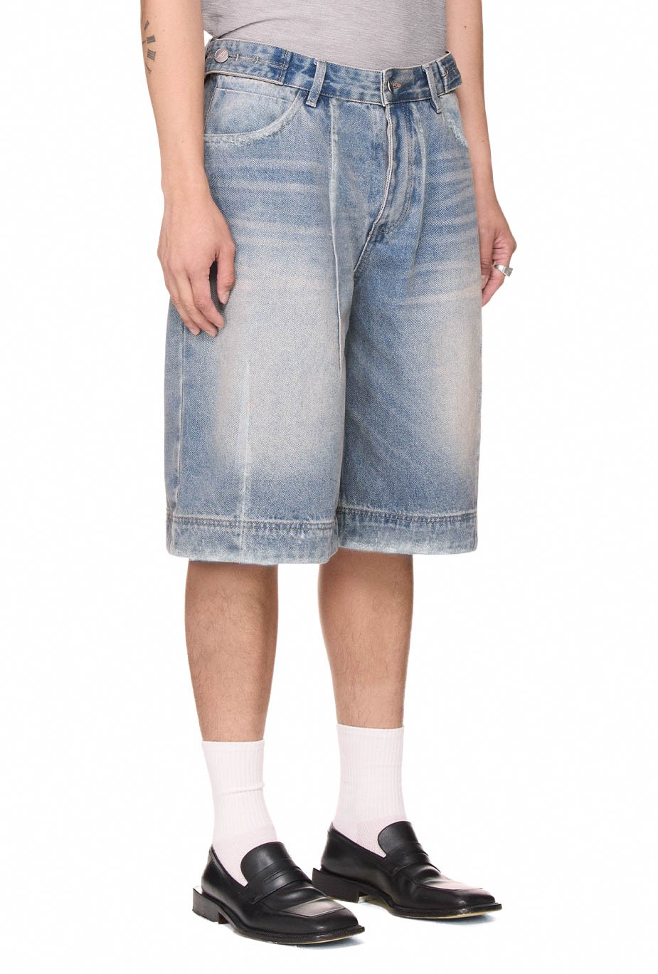 BEUTER® WASHED DENIM SHORTS - BLUE