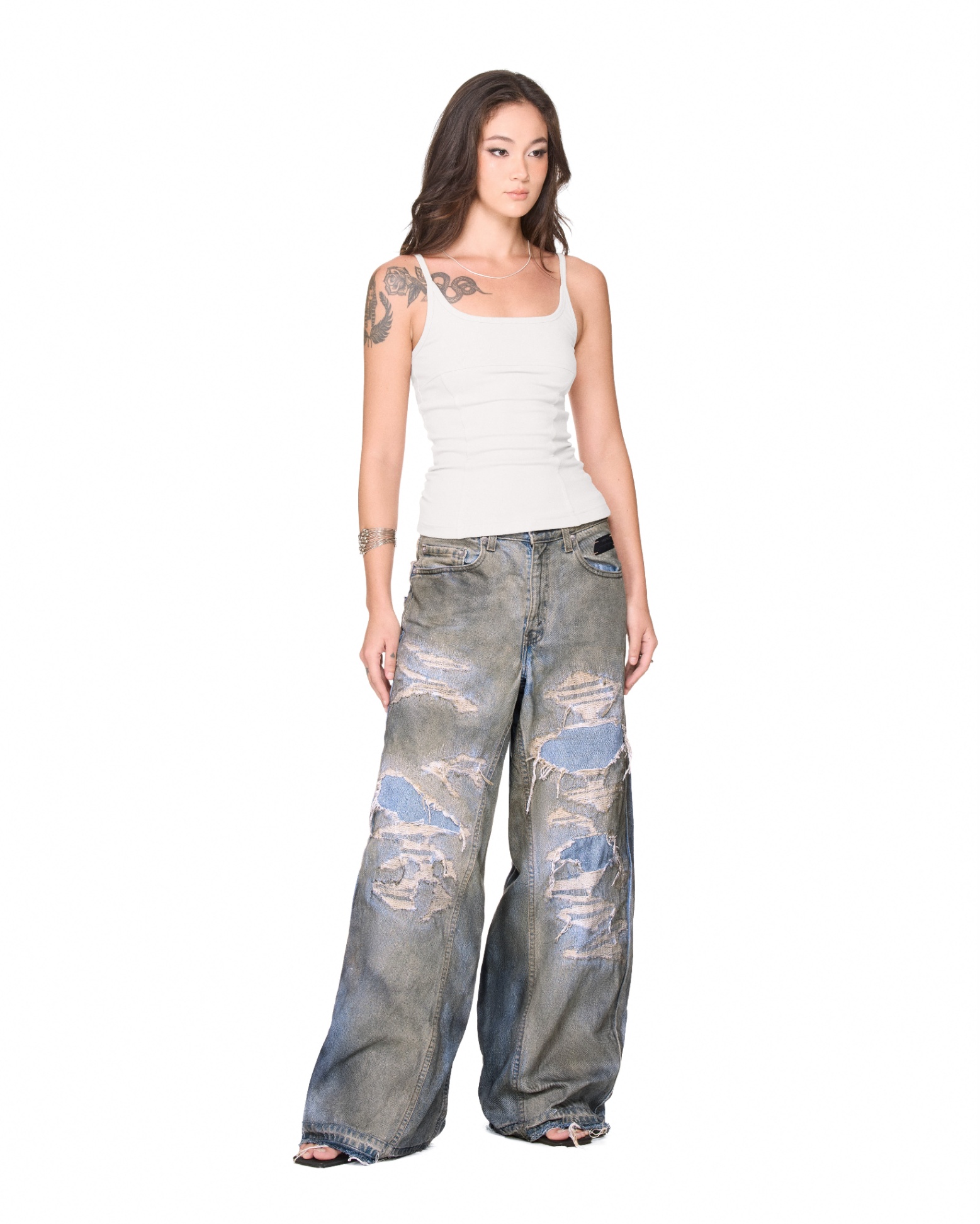 BEUTER® HANDCRAFTED DISTRESSED RECYCLED BAGGY JEANS - BLUE