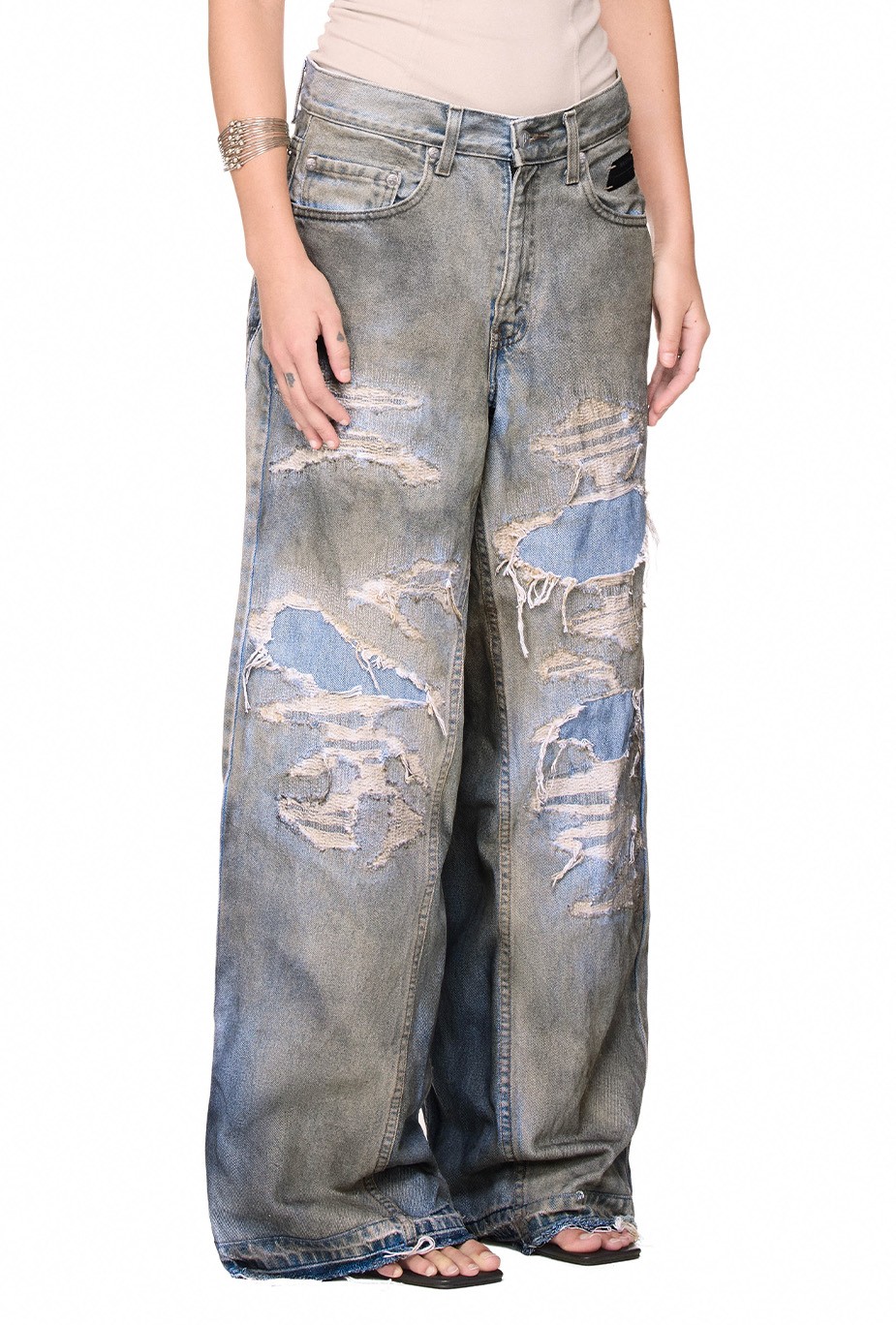 BEUTER® HANDCRAFTED DISTRESSED RECYCLED BAGGY JEANS - BLUE