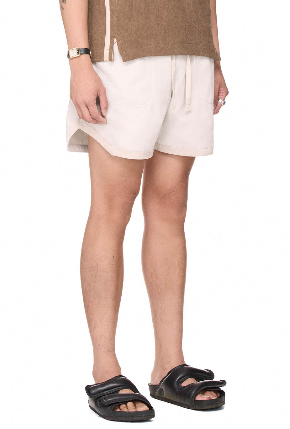 BEUTER® RELAXED SUITE SHORTS - CREAM