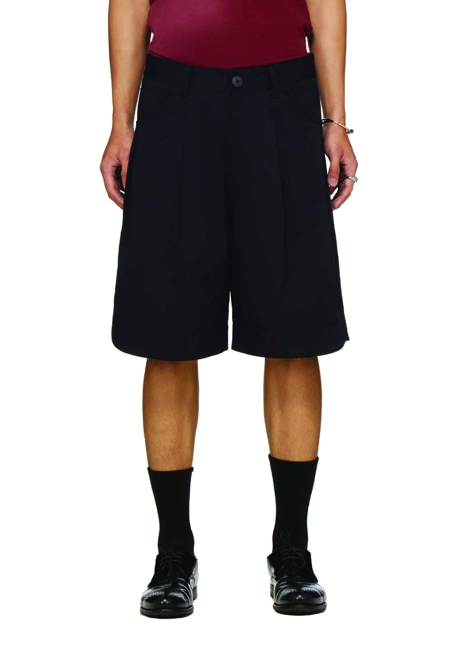 BEUTER® PLEATED SHORTS - BLACK