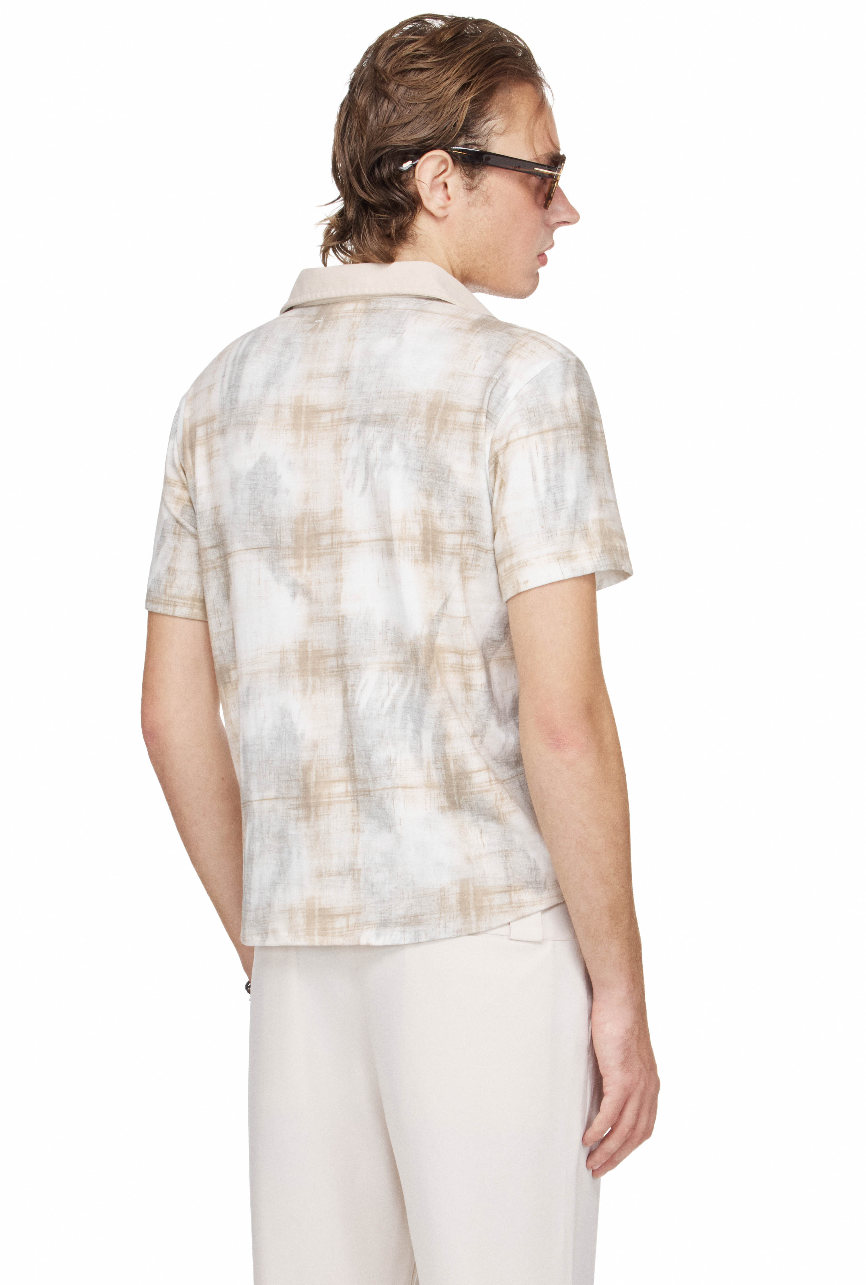 BEUTER® SHAPED RELAXED FIT COLLARED SPLIT-NECK POLO - BEIGE