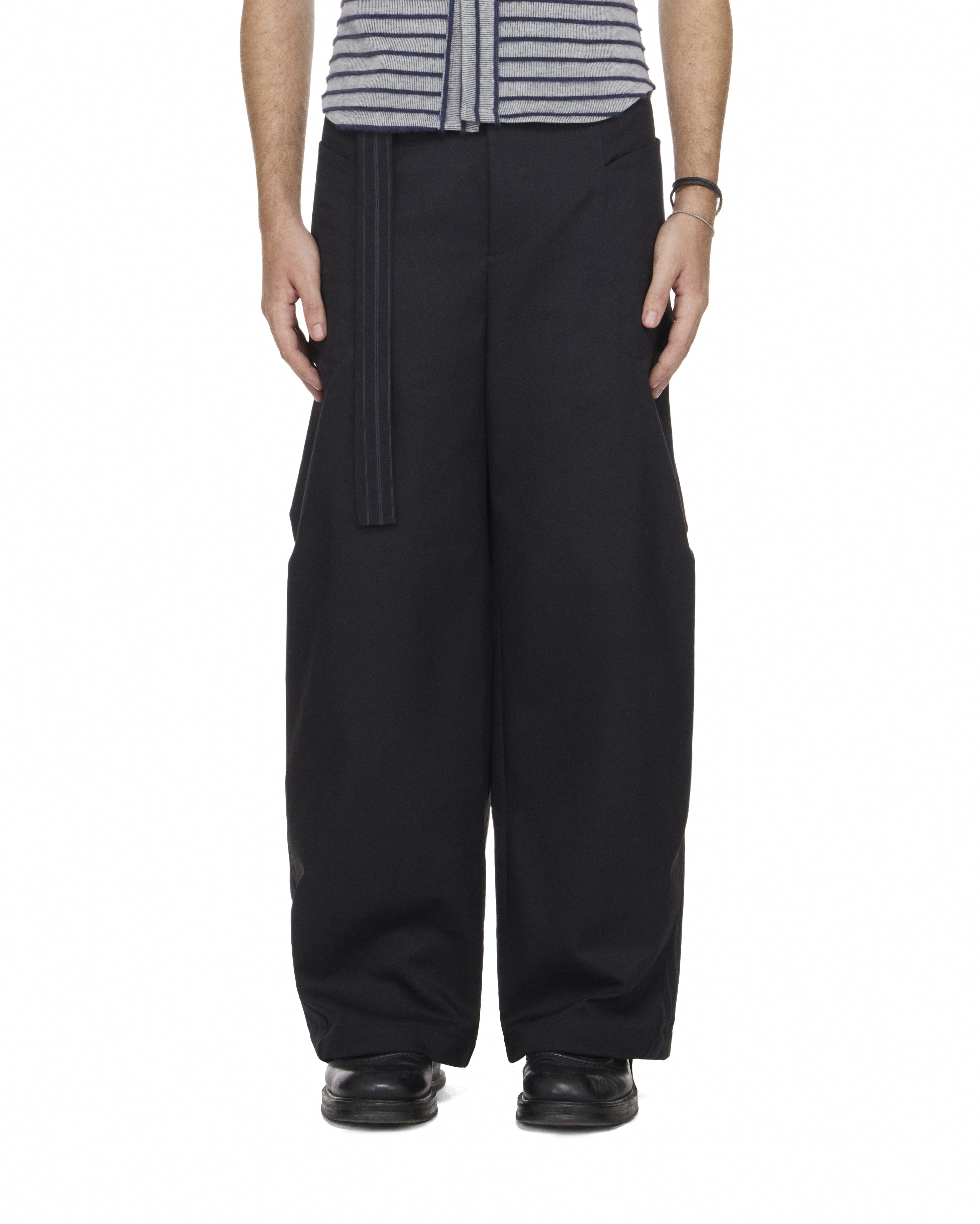 BEUTER® WAIST-STRAP PLEATED PANTS - BLACK