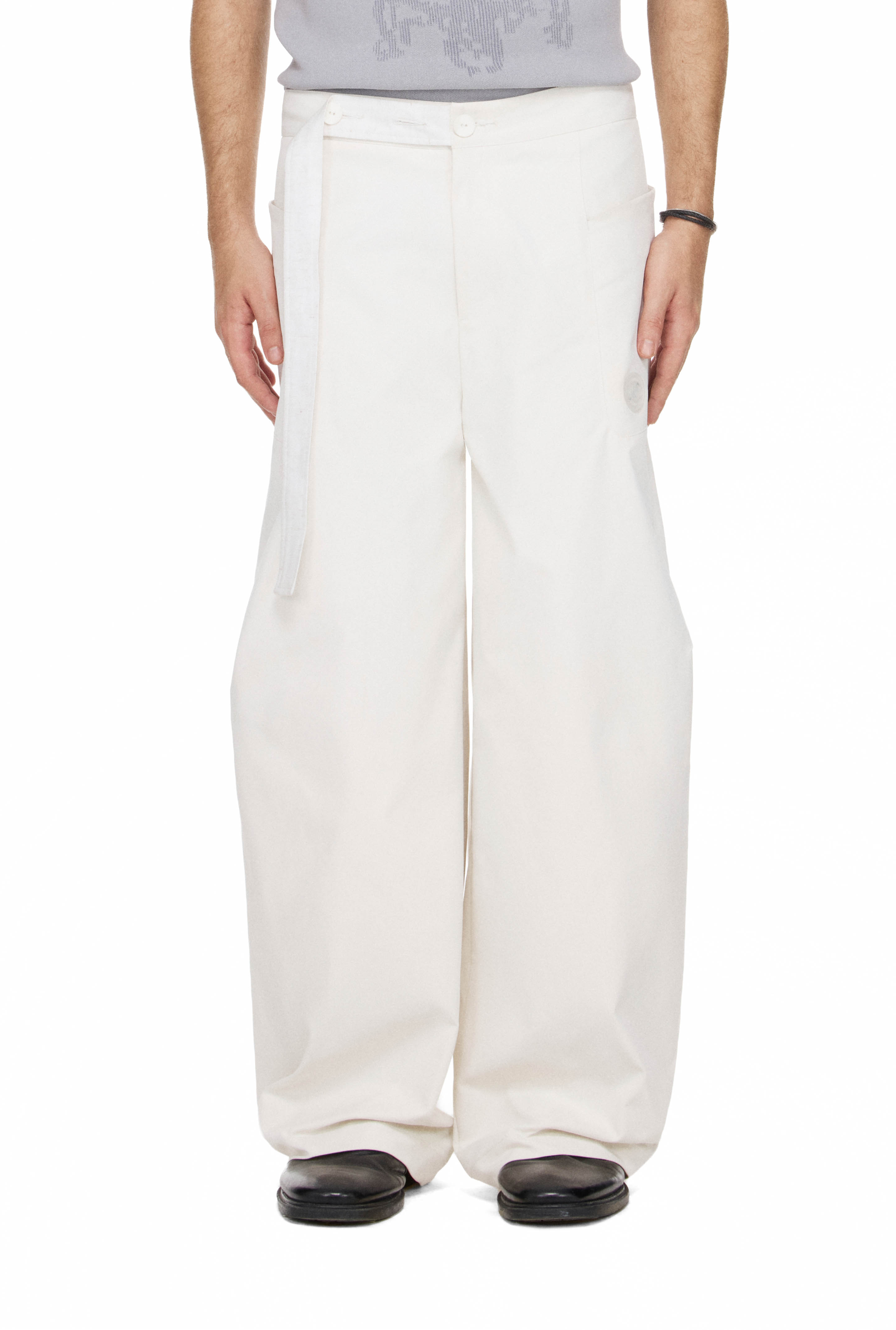 BEUTER® x PALLADIUM WAIST-STRAP PLEATED PANTS - IVORY WHITE