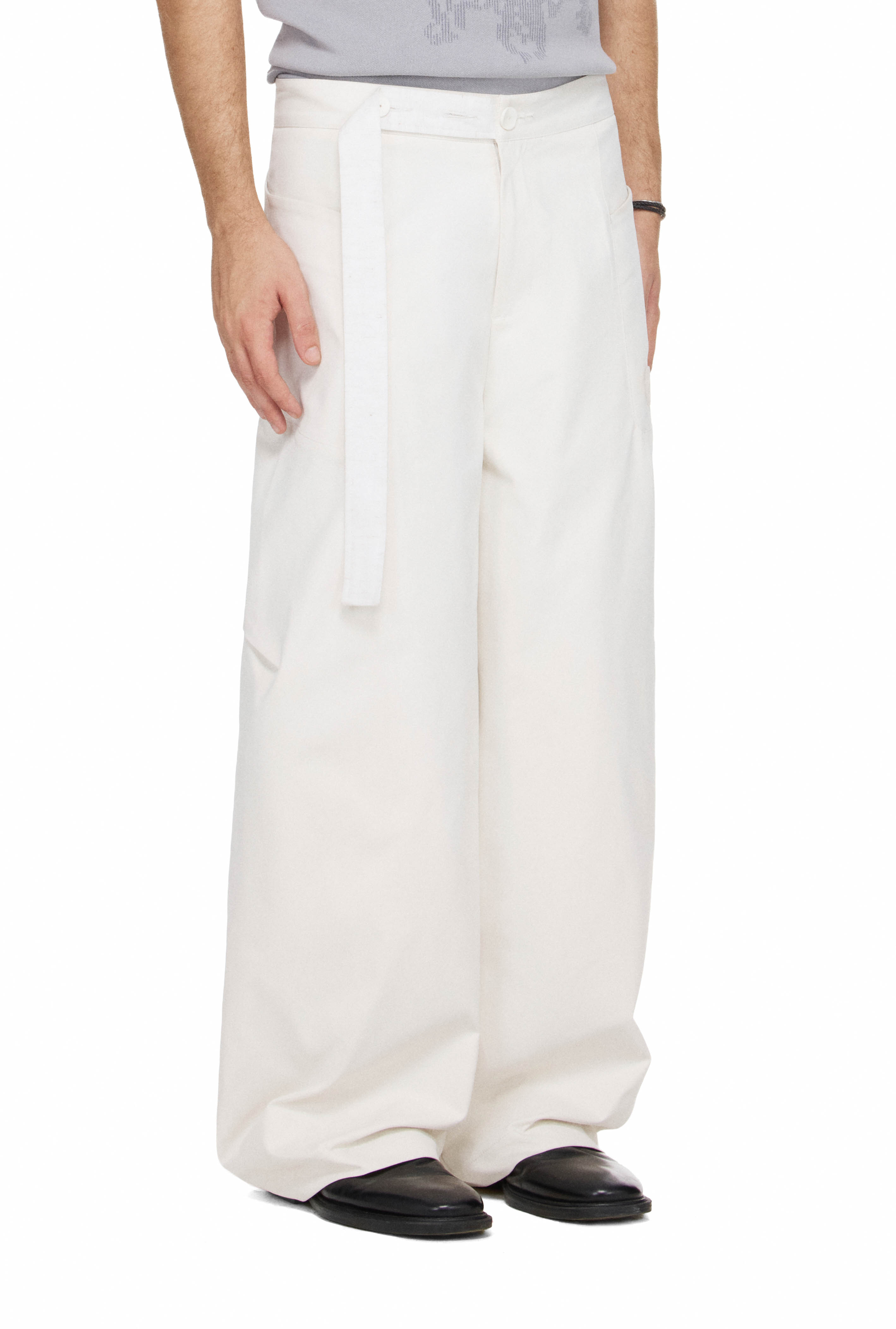 BEUTER® x PALLADIUM WAIST-STRAP PLEATED PANTS - IVORY WHITE