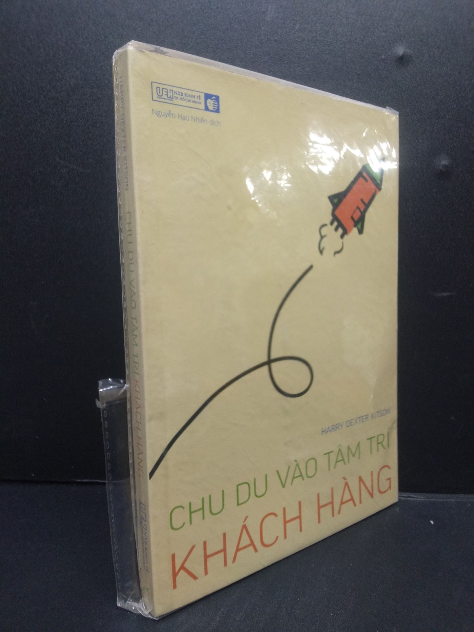 Chu du vào tâm trí khách hàng (có seal) mới 80% ố HCM2105 Harry Dexter Kíton SÁCH MARKETING KINH DOANH (NSX)