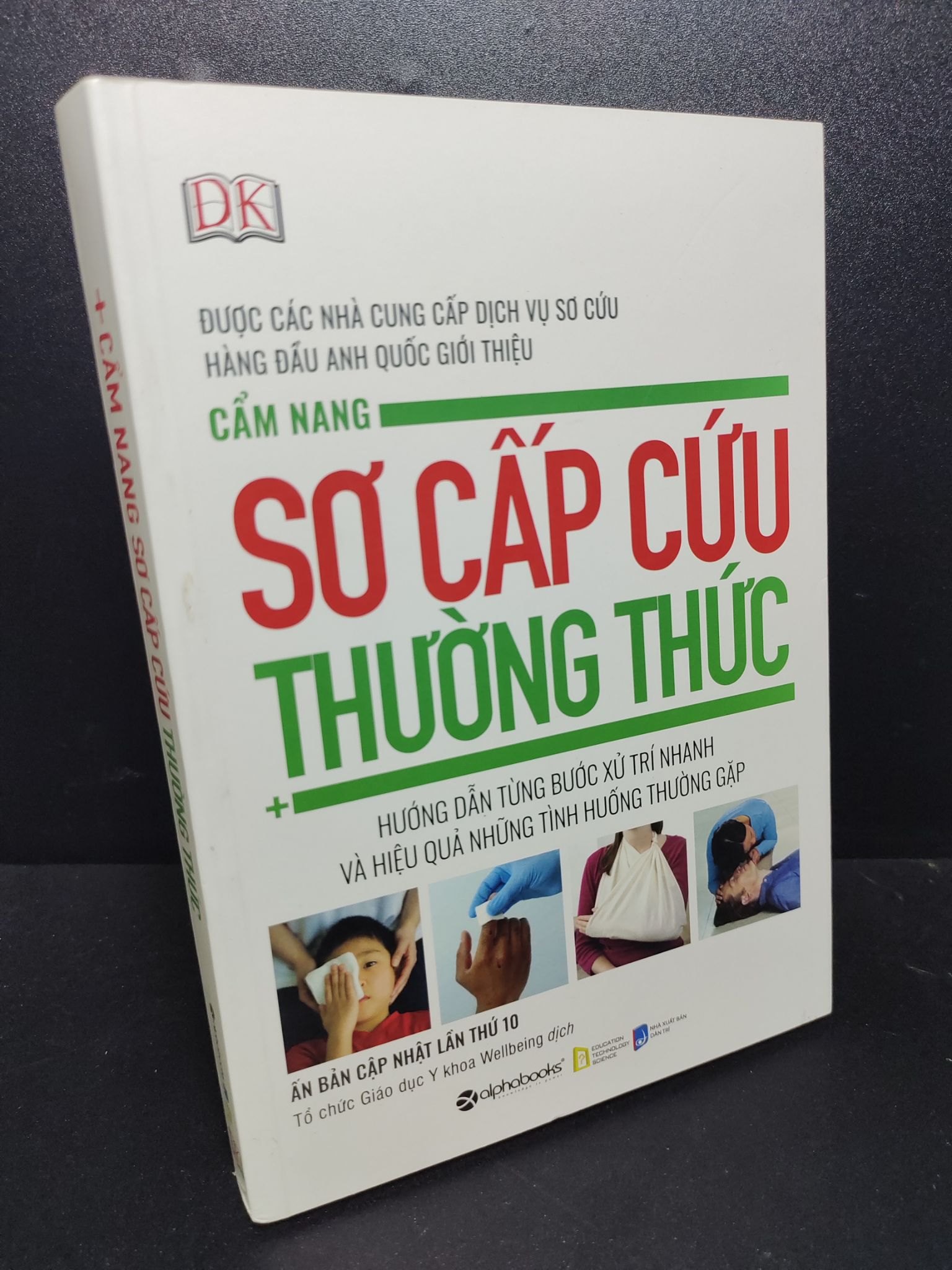 Cẩm nang sơ cấp cứu thường thức 2019 mới 90% hơi bẩn bìa HCM0411 (NSX)