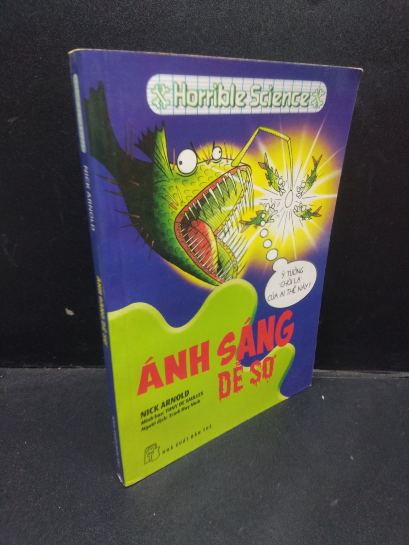 Ánh sáng dễ sợ Nick Arnold 2016 mới 70% ố vàng HCM1604 khoa học (NSX)