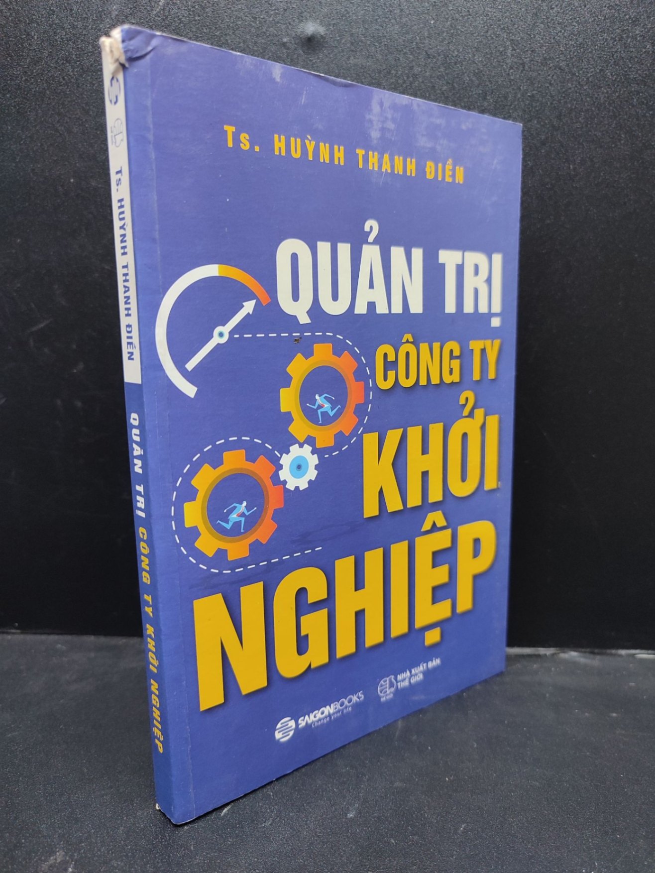 Quản trị công ty khởi nghiệp năm 2018 mới 85% ố rách góc nhẹ HCM0203 quản trị (NSX)