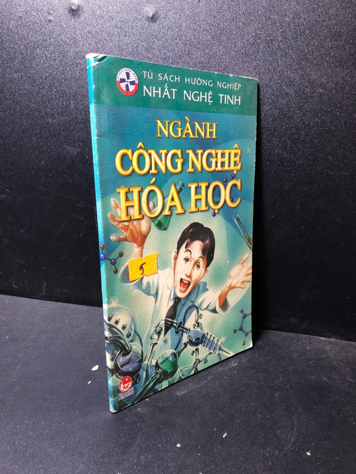 Ngành công nghệ hoá học 2009 mới 80% ố (hoá học , khoa học đời sống) HCM1201
