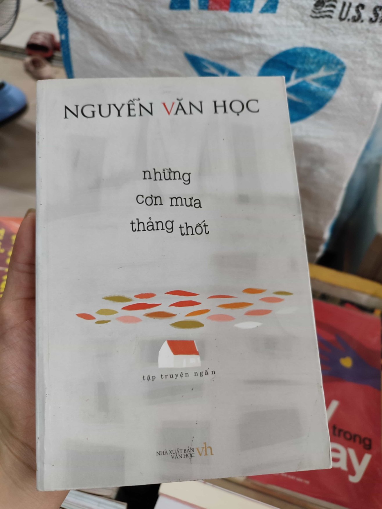 Những cơn mưa thảng thốtHCM01/03 (NSX)