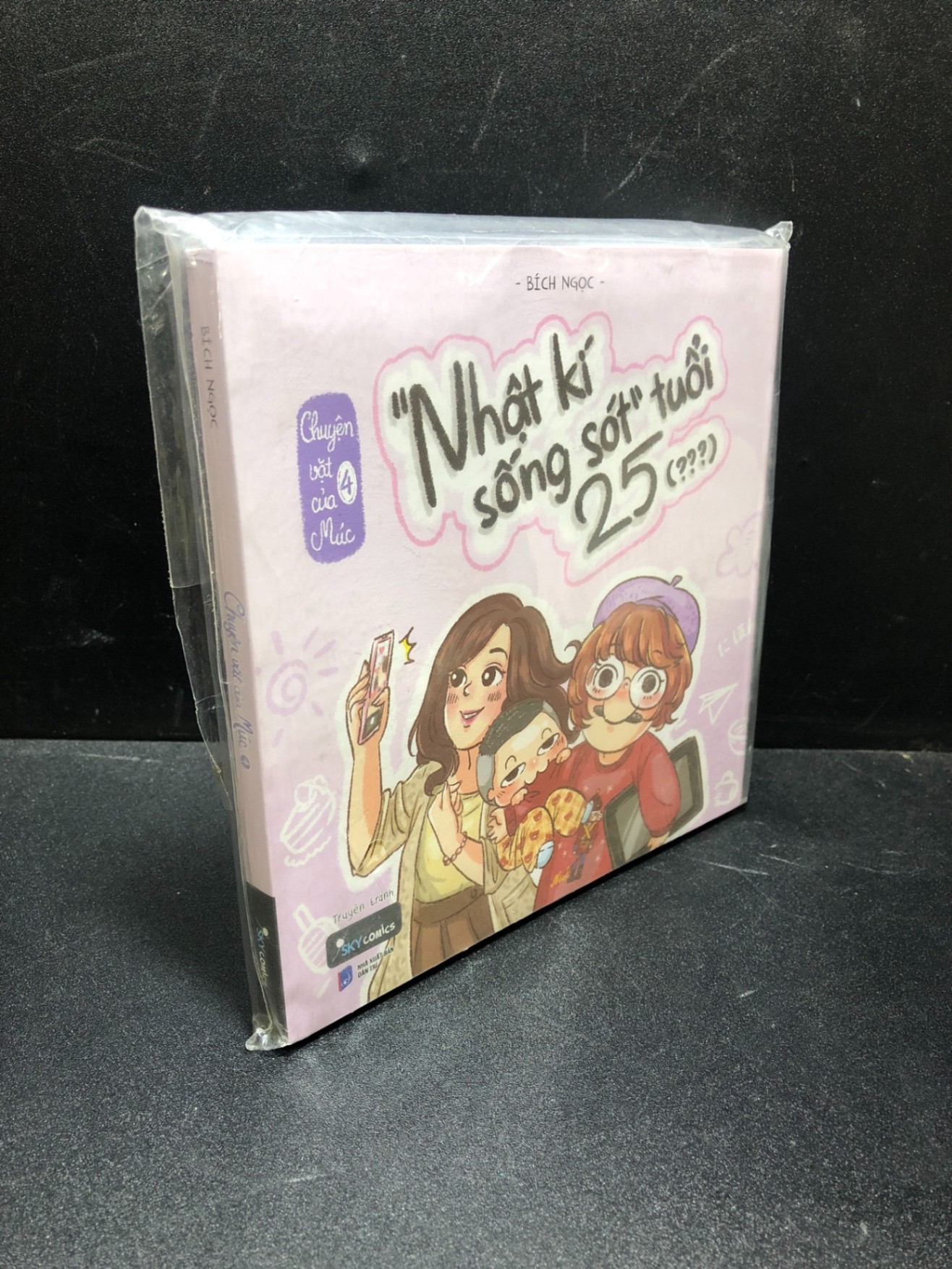 Nhật ký sống sót tuổi 25 Bích Ngọc mới 90% HCM0311