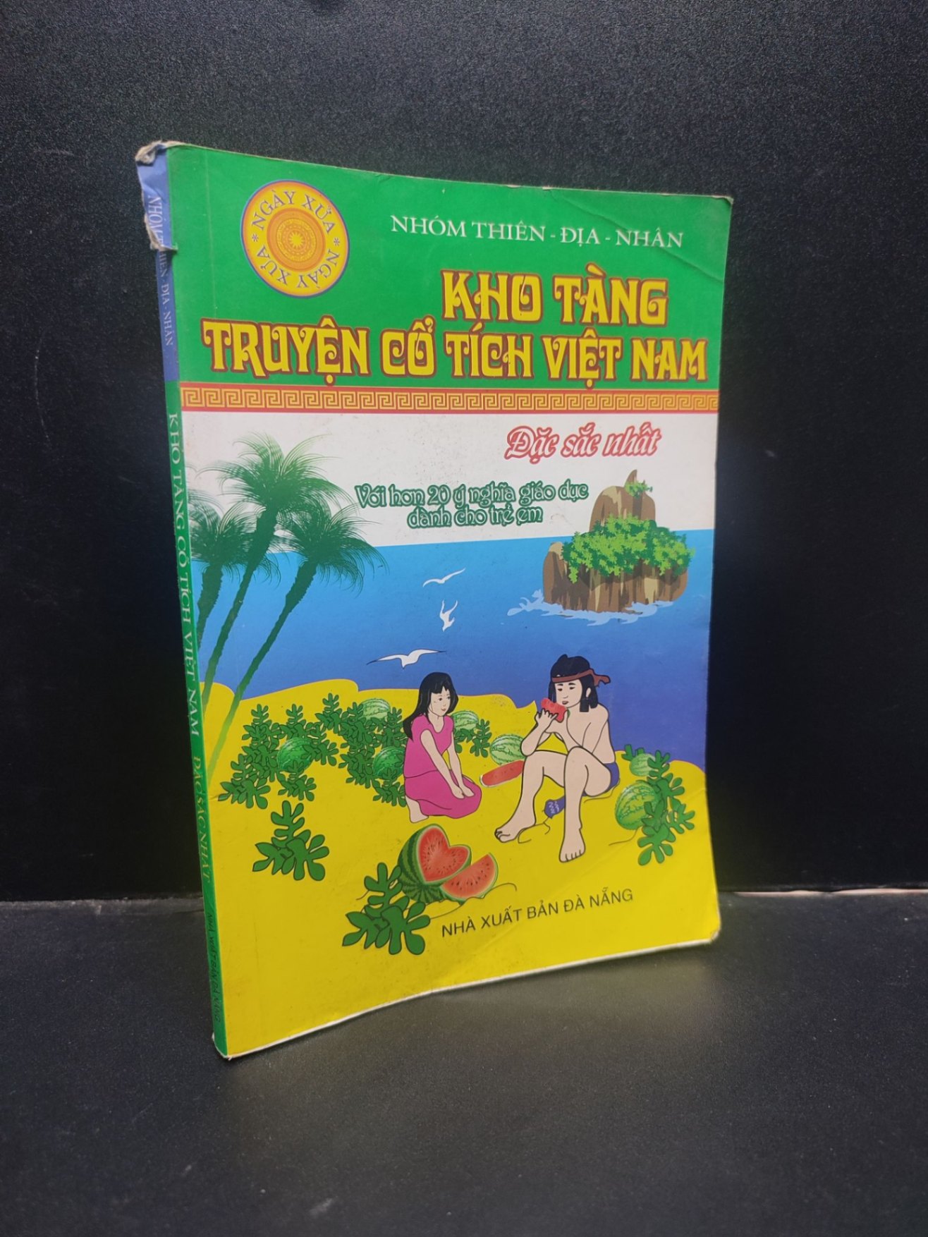 Kho tàng truyện cổ tích Việt Nam đặc sắc nhất - Nhóm Thiên Địa Nhân 2010 mới 70% ố bẩn tróc gáy HCM0305 văn học (NSX)