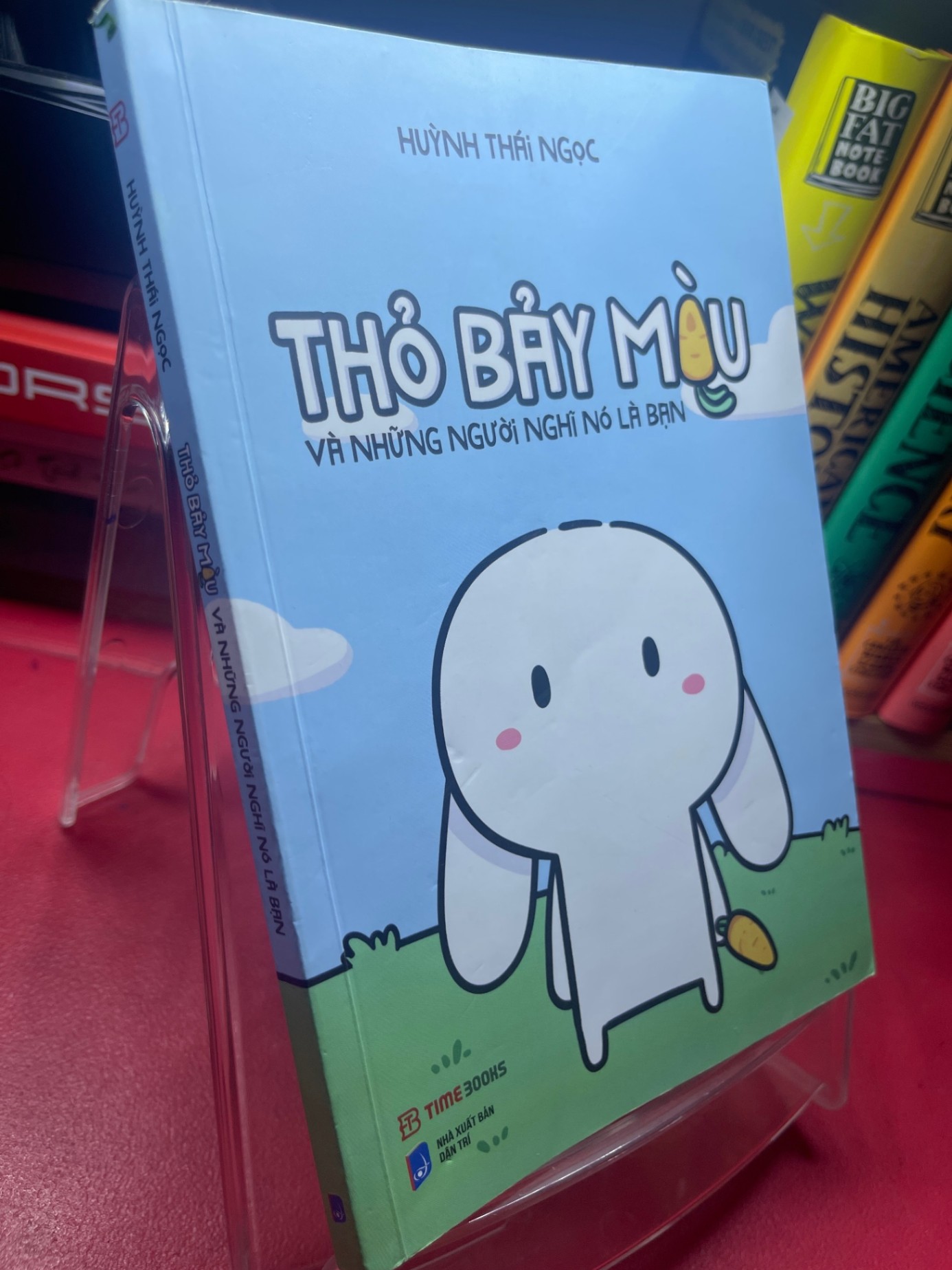 Thỏ bảy màu và những người nghĩ nó là bạn 2023 mới 90% truyện tranh Huỳnh Thái Ngọc HPB1605 SÁCH VĂN HỌC (NSX)