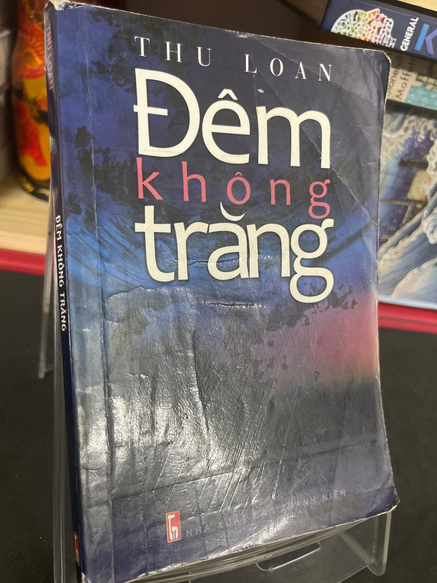 Đêm không trăng 2010 mới 70% ố bẩn nhẹ Thu Loan HPB0906 SÁCH VĂN HỌC (NSX)