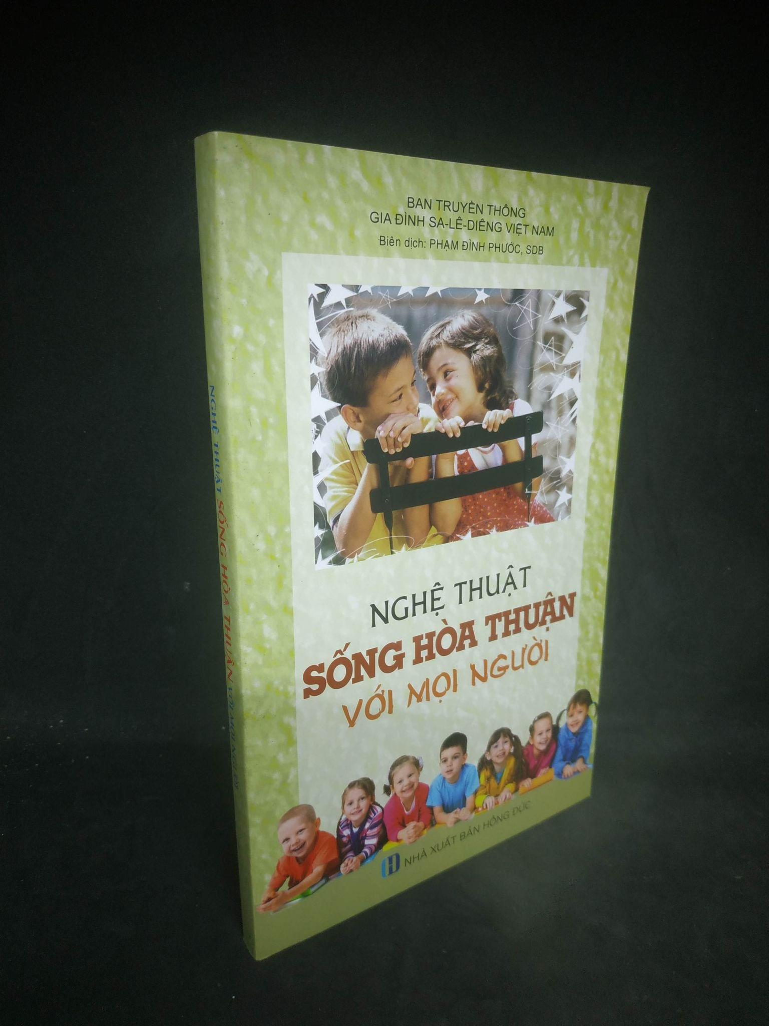 Nghệ thuật sống hòa thuận với mọi người mới 90% HCM0303