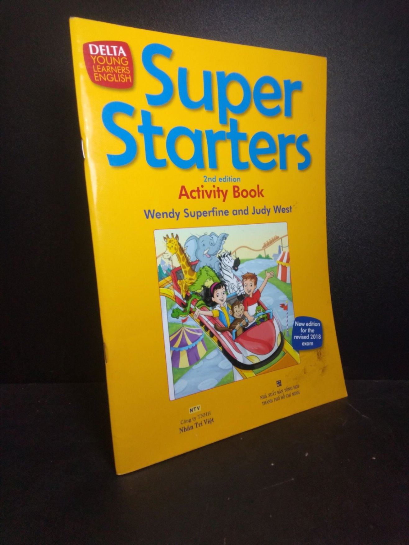Super starters 2nd edition Activity Book Wendy Superfine and Judi West năm 2020 mới 80% bẩn nhẹ HCM0212