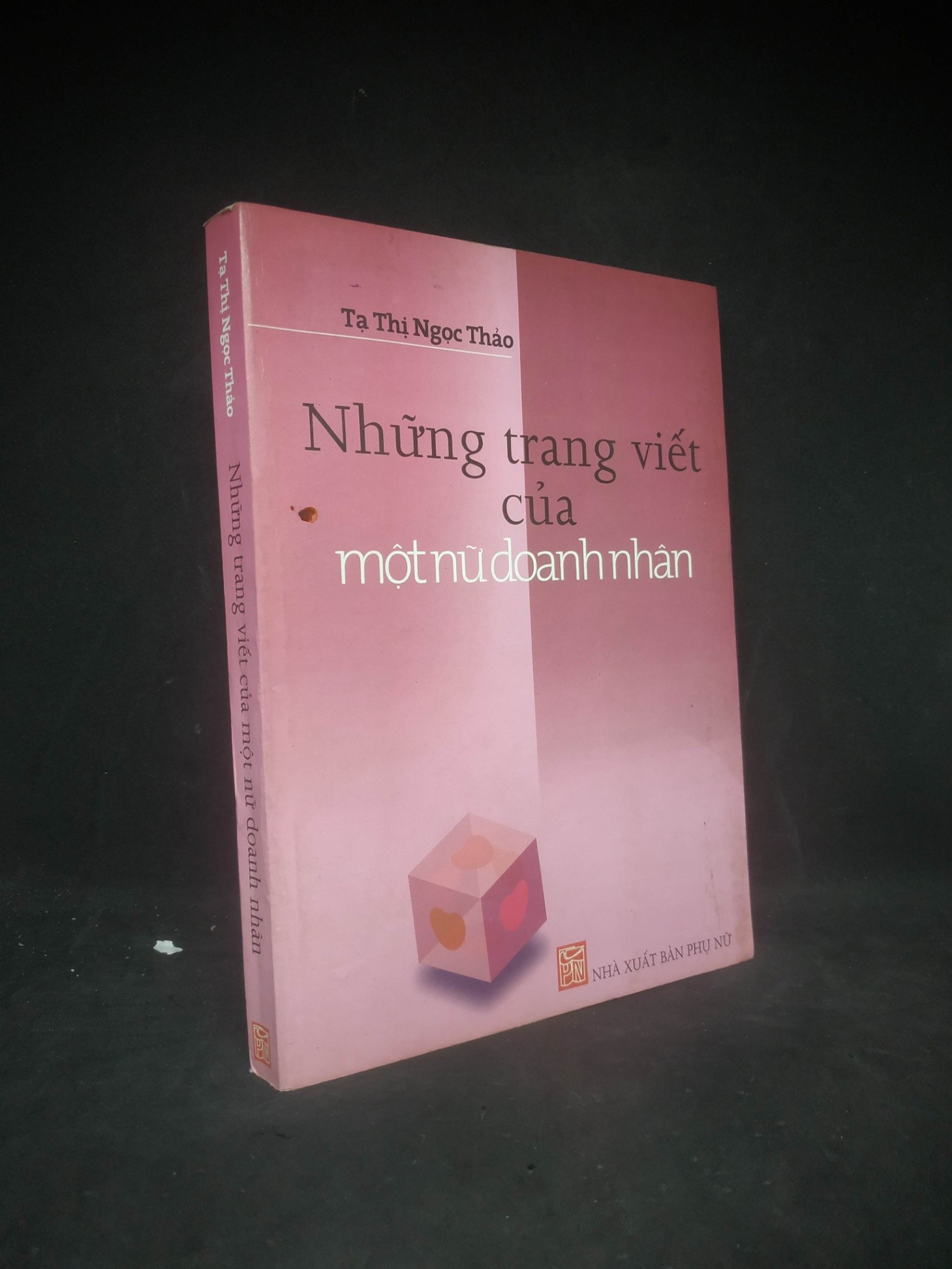 Những trang viết của một nữ doanh nhân mới 80% HCM1703 (NSX)