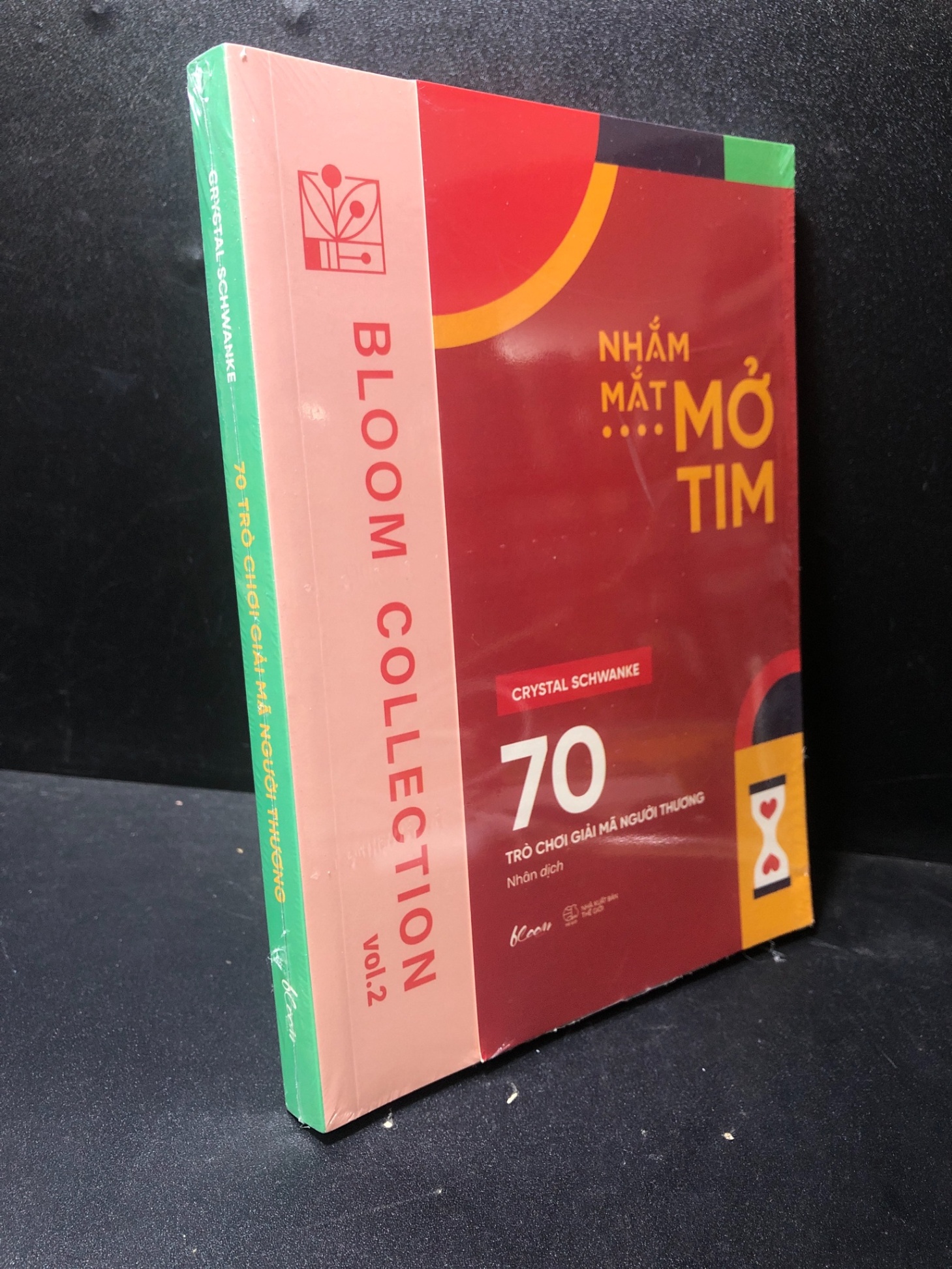Nhắm mắt mở trái tim Crystal Schwanke mới 90% nguyên seal HCM2511