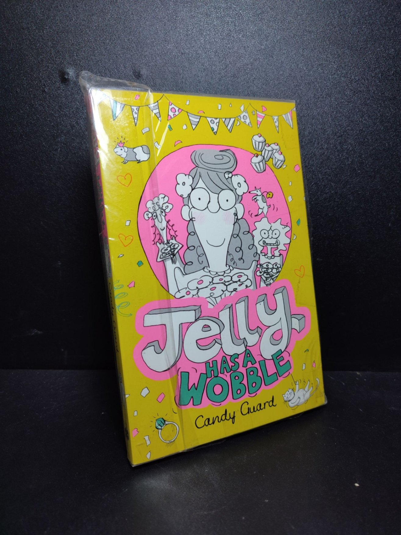 Jelly has a Wobble Candy Guard mới 80% ố nhẹ HCM1910