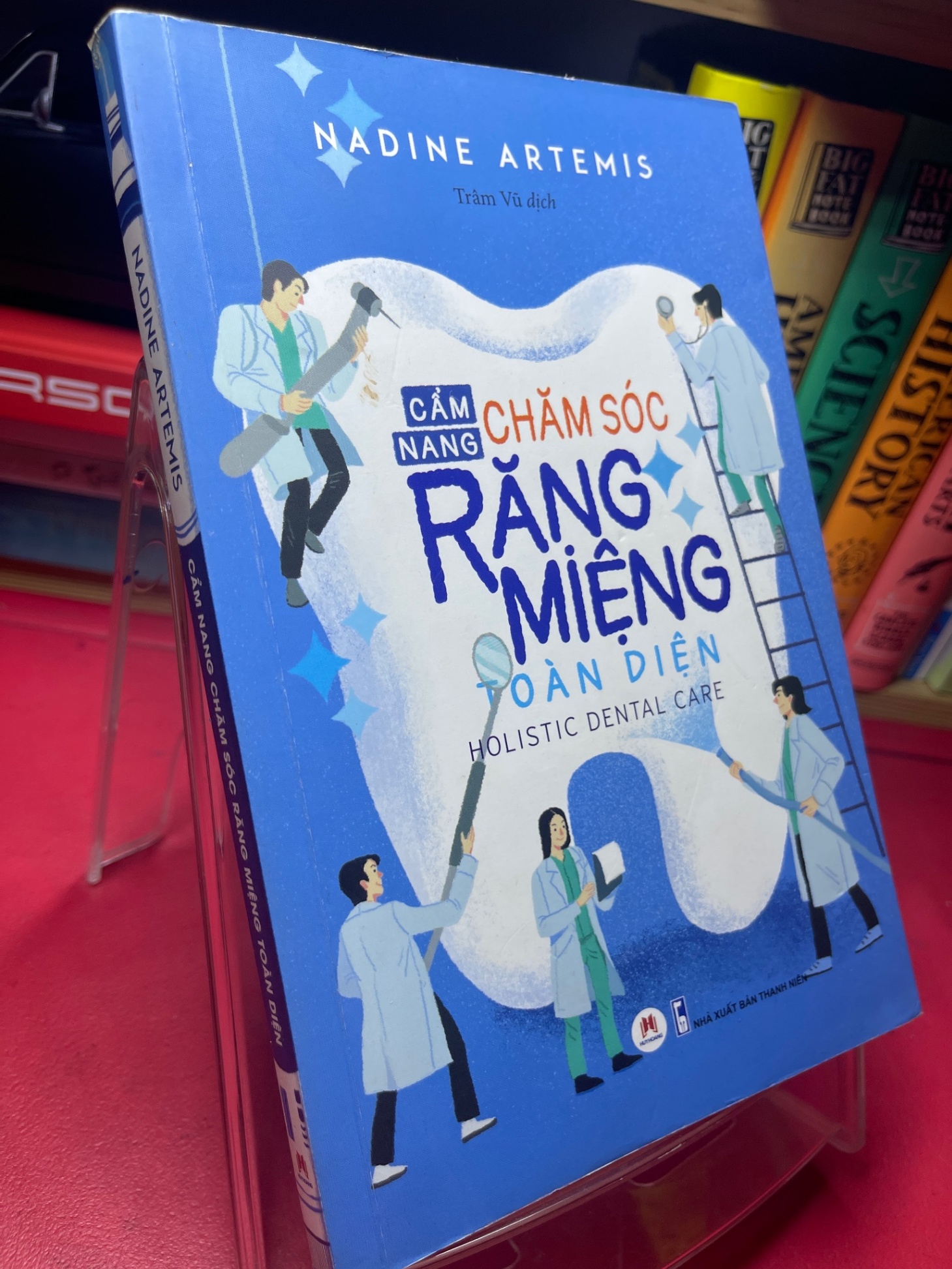 Cẩm nang chăm sóc răng miệng toàn diện 2020 mới 80% bẩn viền nhẹ viết mực trang đầu Nadine Artemis HPB1905 SÁCH SỨC KHỎE - THỂ THAO (NSX)