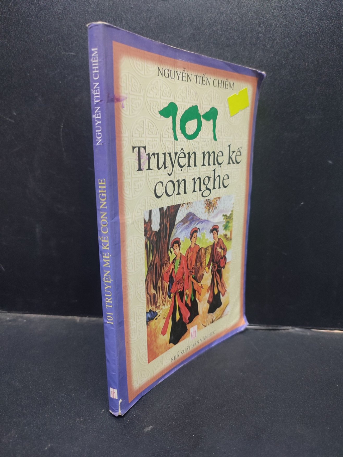 101 Truyện mẹ kể con nghe - Nghuyễn Tiến Chiêm 2006 mới 70% ố bẩn tróc gáy nhẹ HCM0305 văn học (NSX)