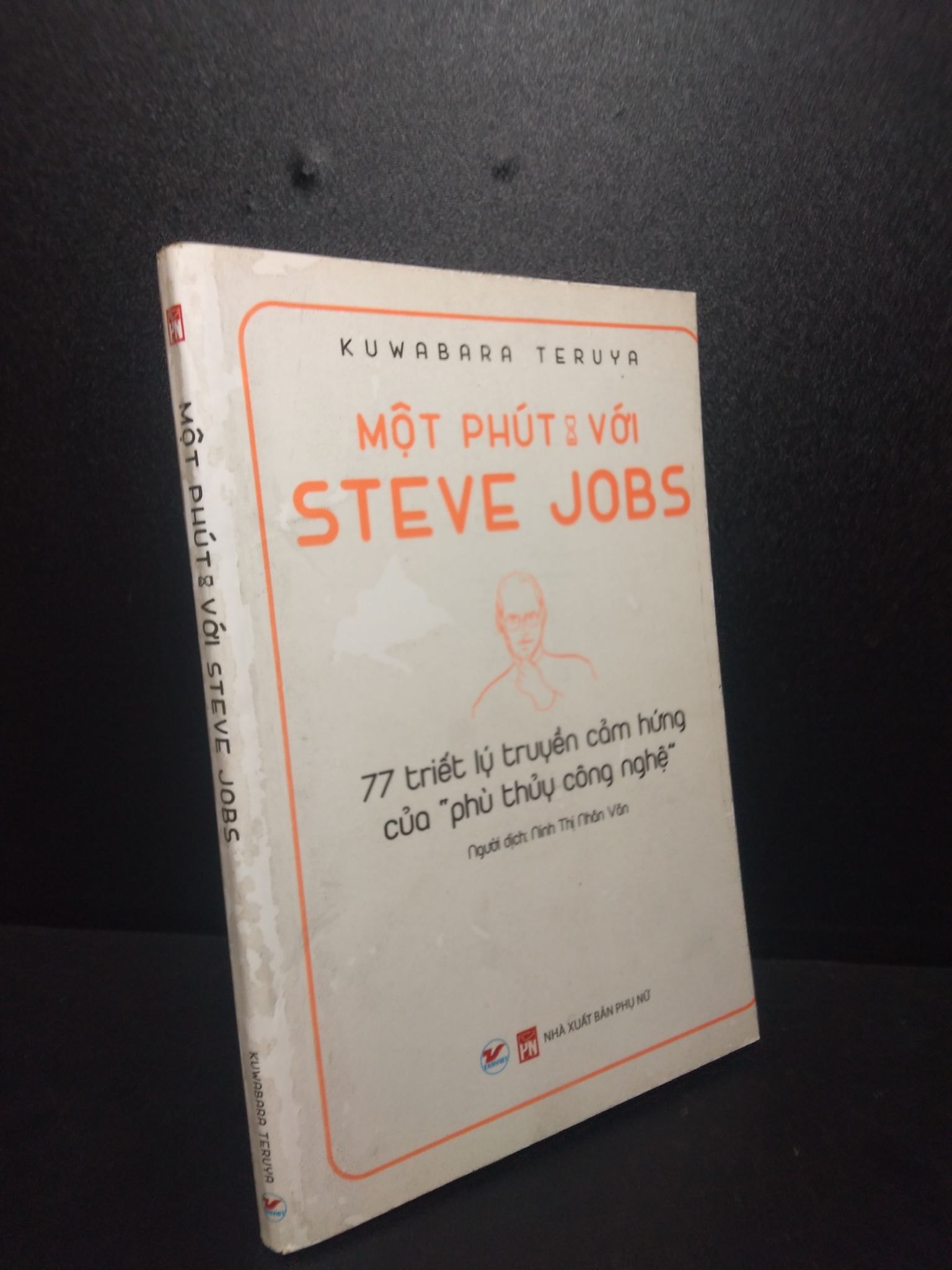 Một phút với Steve Jobs Kuwabara Teruya 2018 mới 80% rách nhẹ phần gáy HCM0710 (NSX)
