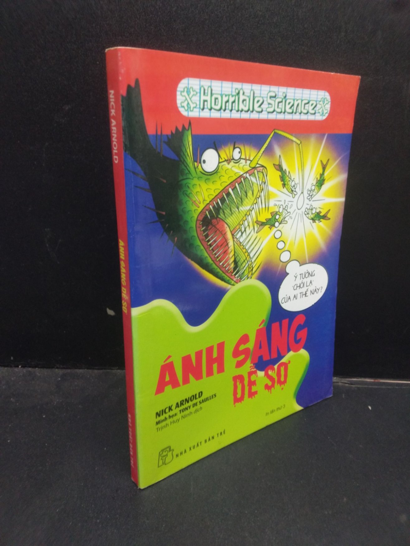 Ánh sáng dễ sợ Nick Arnold 2018 mới 70% ố vàng HCM2704 khoa học (NSX)