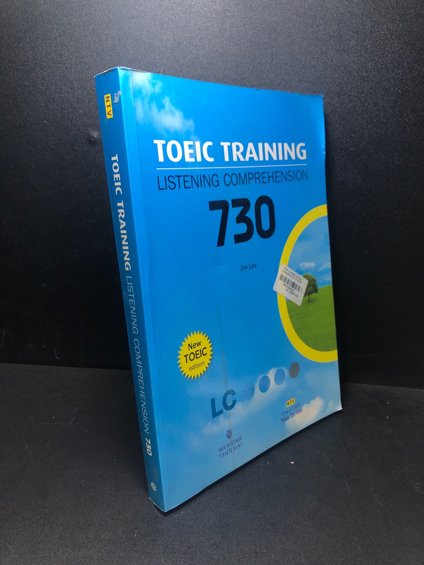 Toeic training listening comprehension 730 năm 2011 mới 80% bẩn HCM2811
